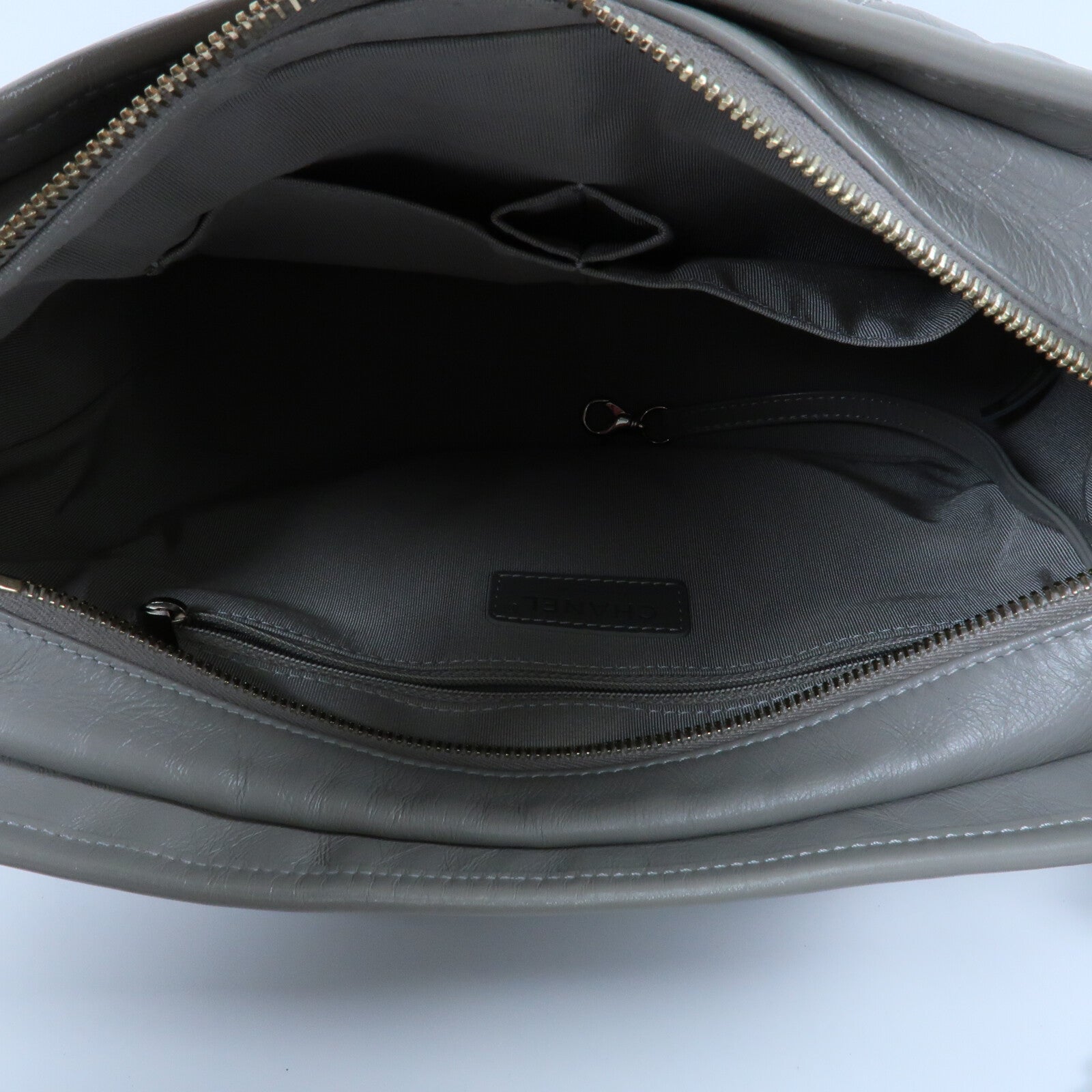 CHANEL 牛皮皮革Gabrielle Medium鏈帶肩背袋