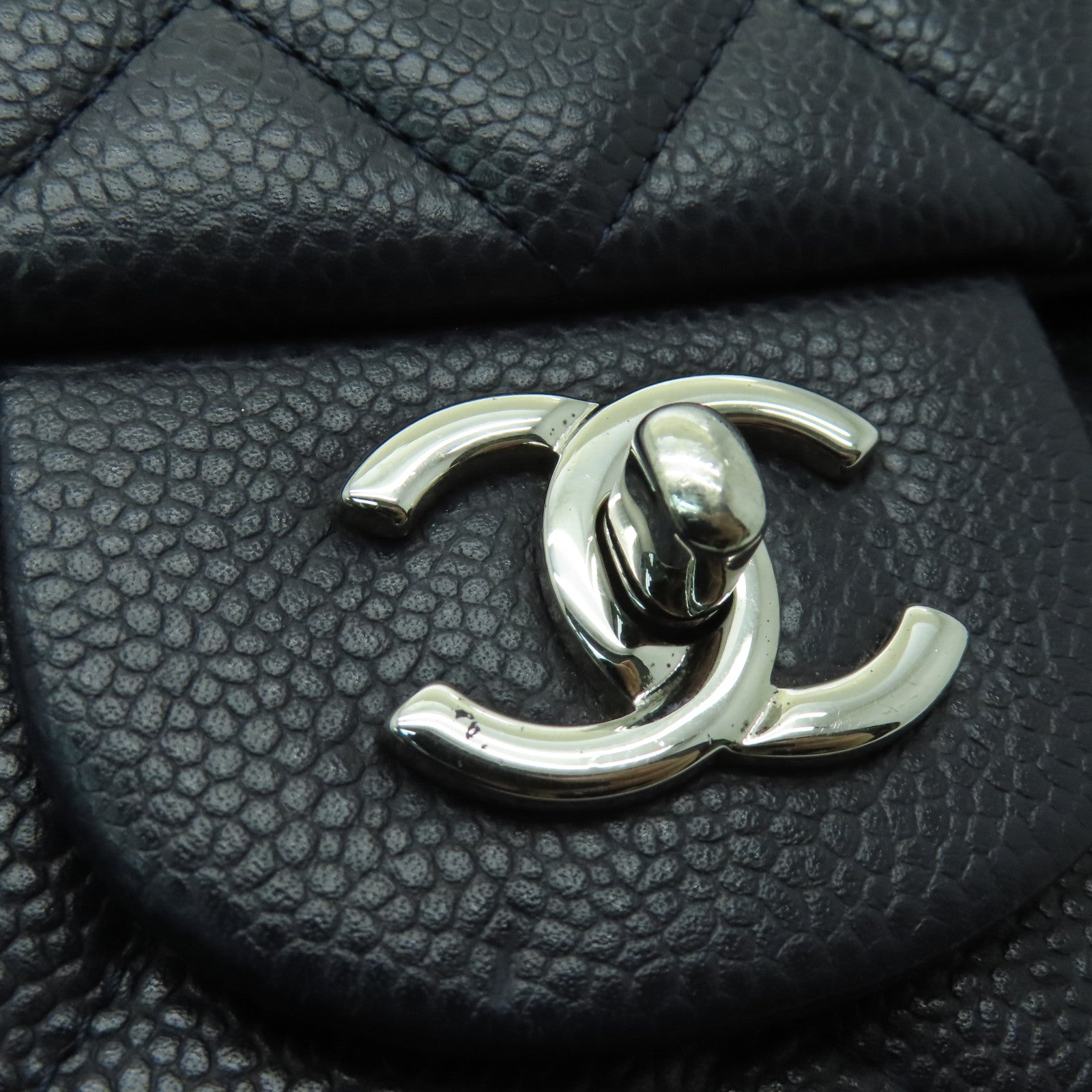 CHANEL 【激減優惠】菱格Caviar皮革Jumbo銀扣鏈帶肩背袋深藍色