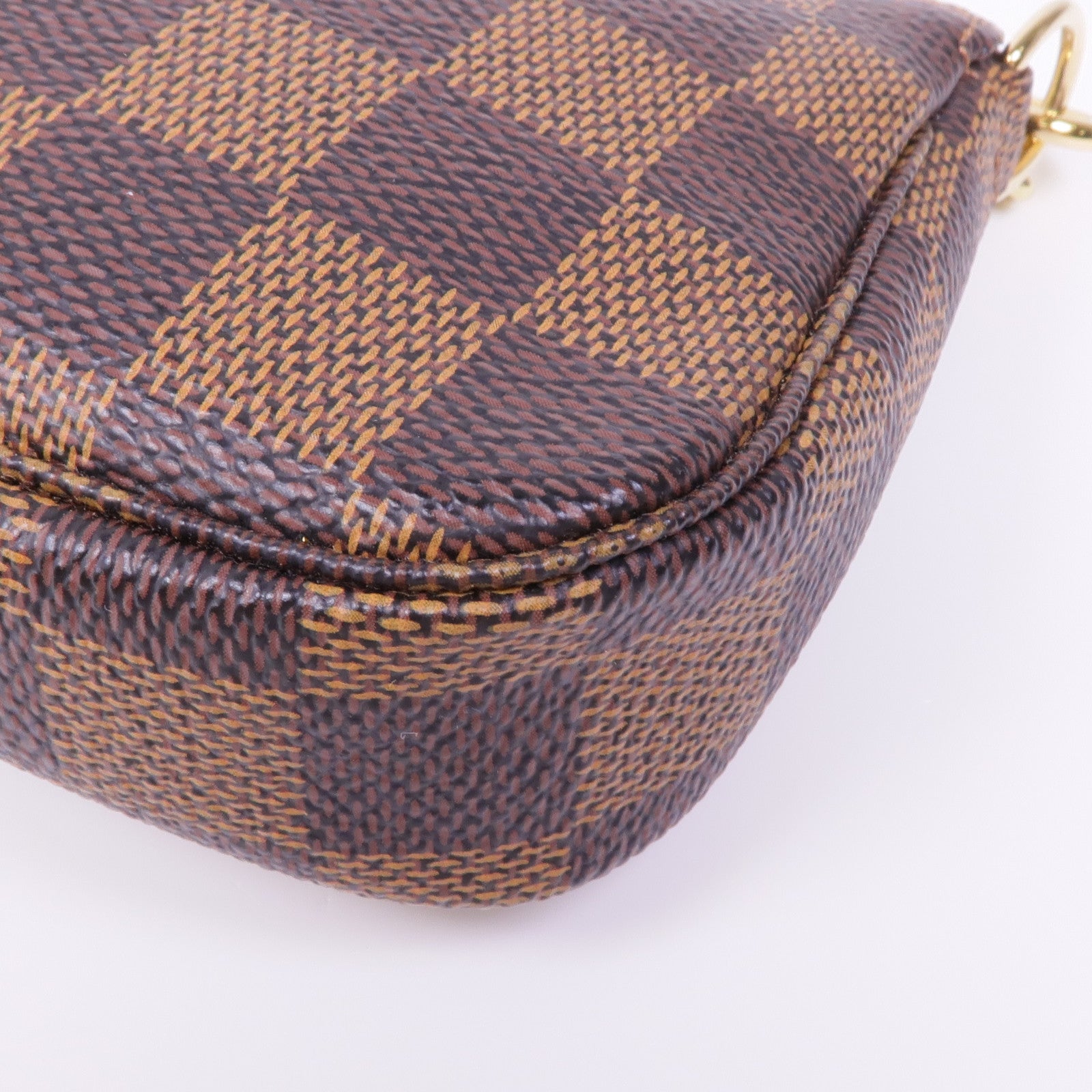 LOUIS VUITTON Damier Mini Pochette Accessoires金扣手挽袋