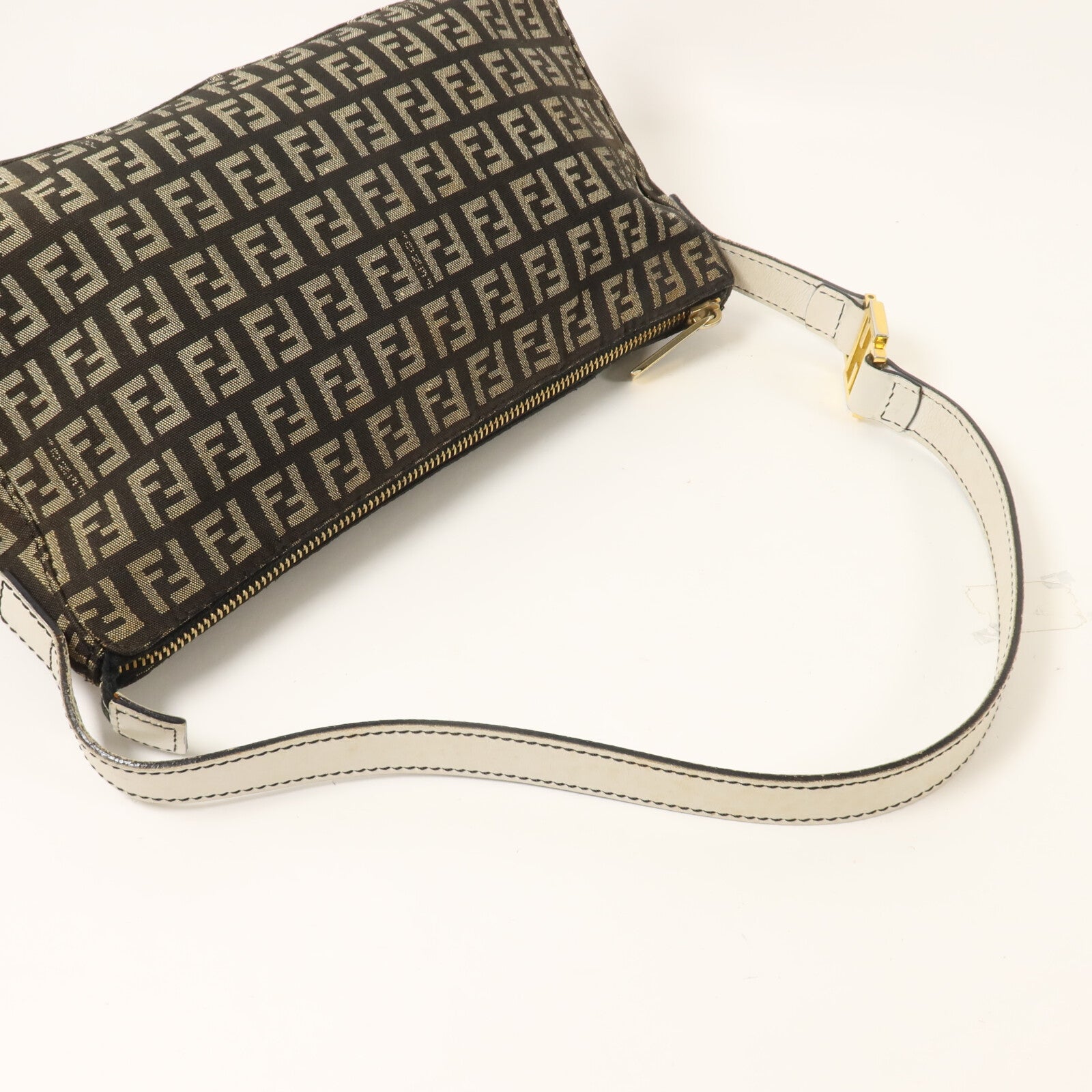 FENDI 帆布Shoulder Bag肩背袋
