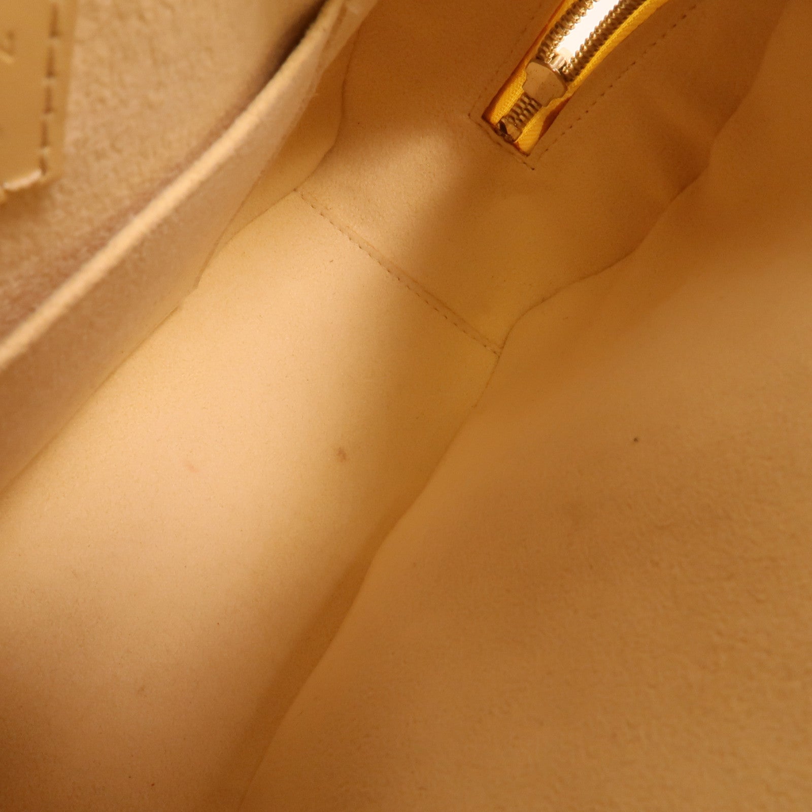 LOUIS VUITTON Epi Jasmin金扣手挽袋