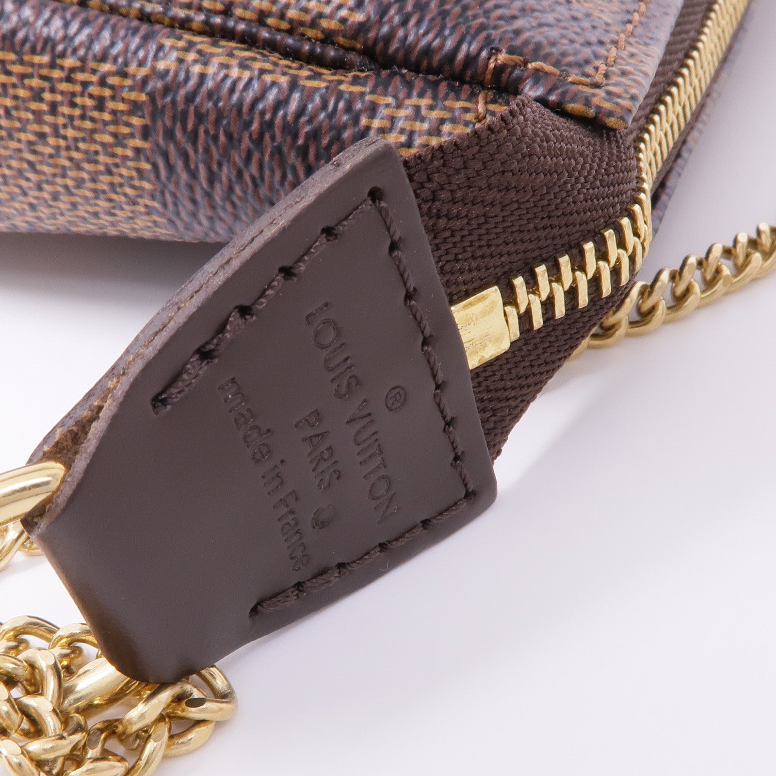 LOUIS VUITTON Damier Mini Pochette Accessoires金扣手挽袋