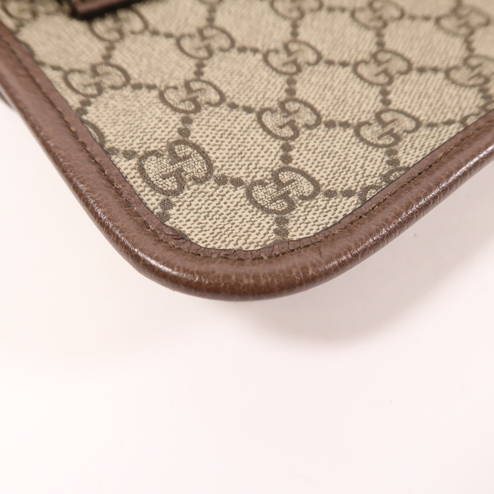 GUCCI 塗層帆布Neo Vintage GG Supreme金扣腰包