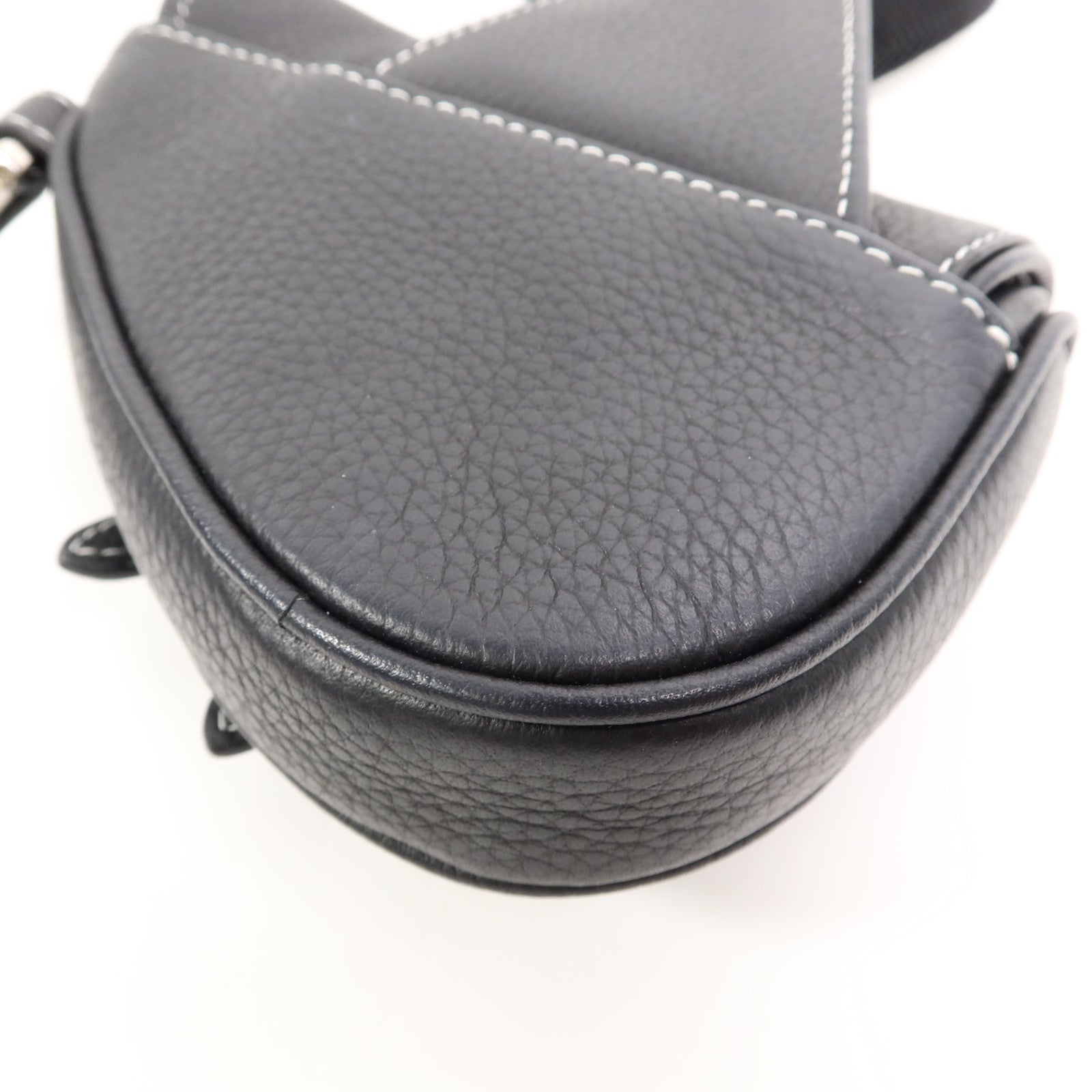 Dior 牛皮皮革Nano Saddle肩背袋
