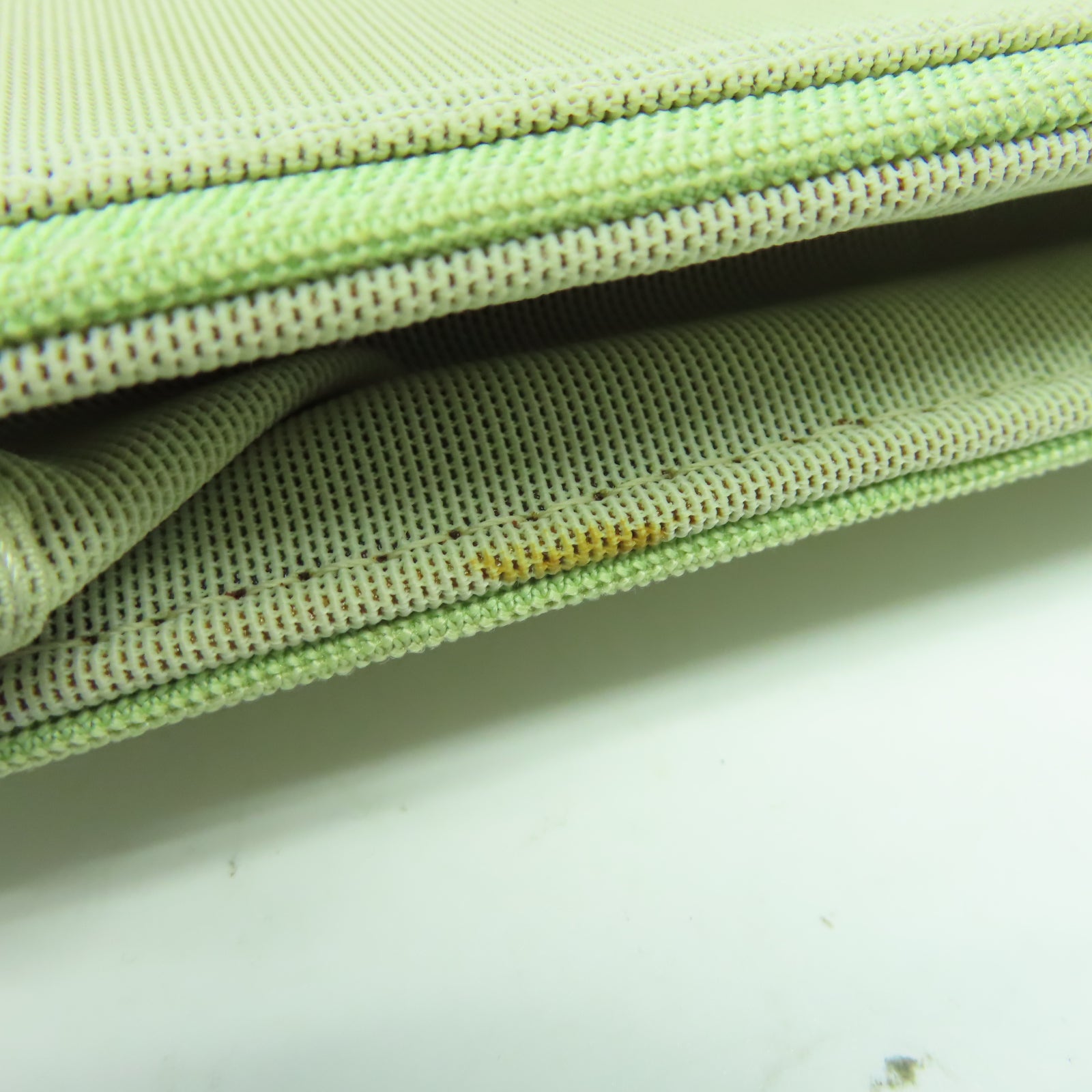 LOUIS VUITTON Damier Geant Mesaje NM銀扣肩背袋棕色
