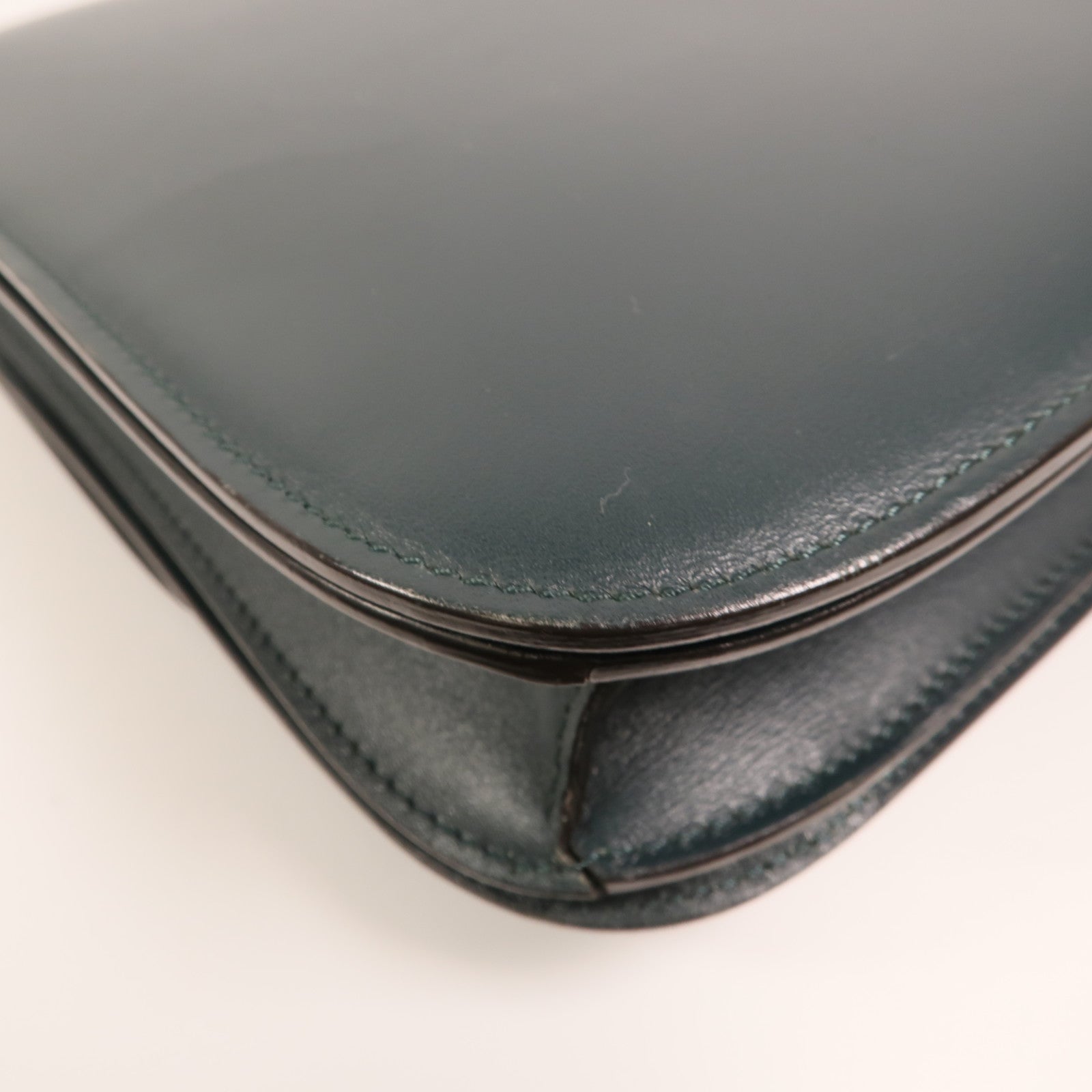 CELINE 牛皮皮革Classic Box金扣肩背袋