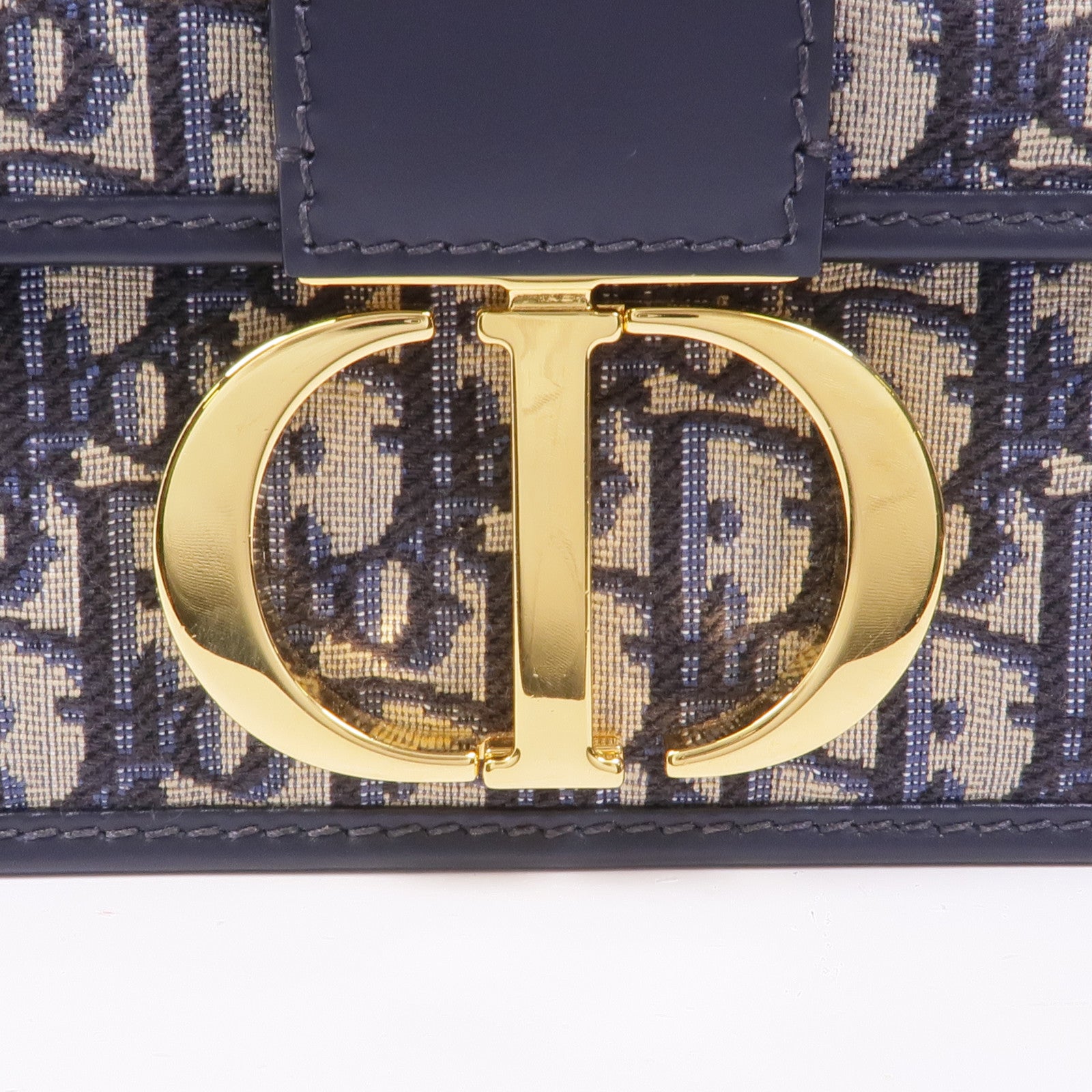 Dior 帆布Montaigne金扣鏈帶肩背袋