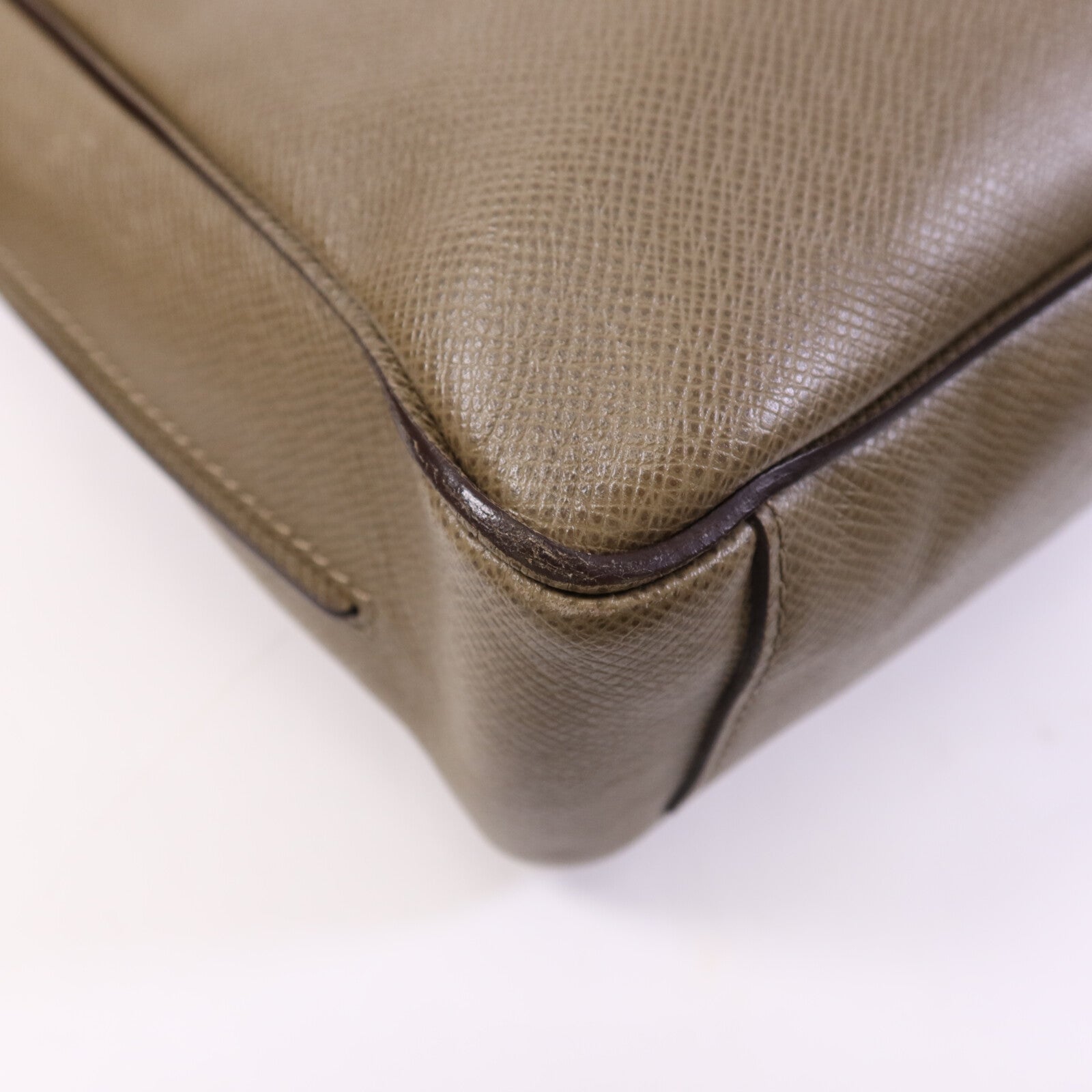 LOUIS VUITTON Taiga Roman MM銀扣肩背袋