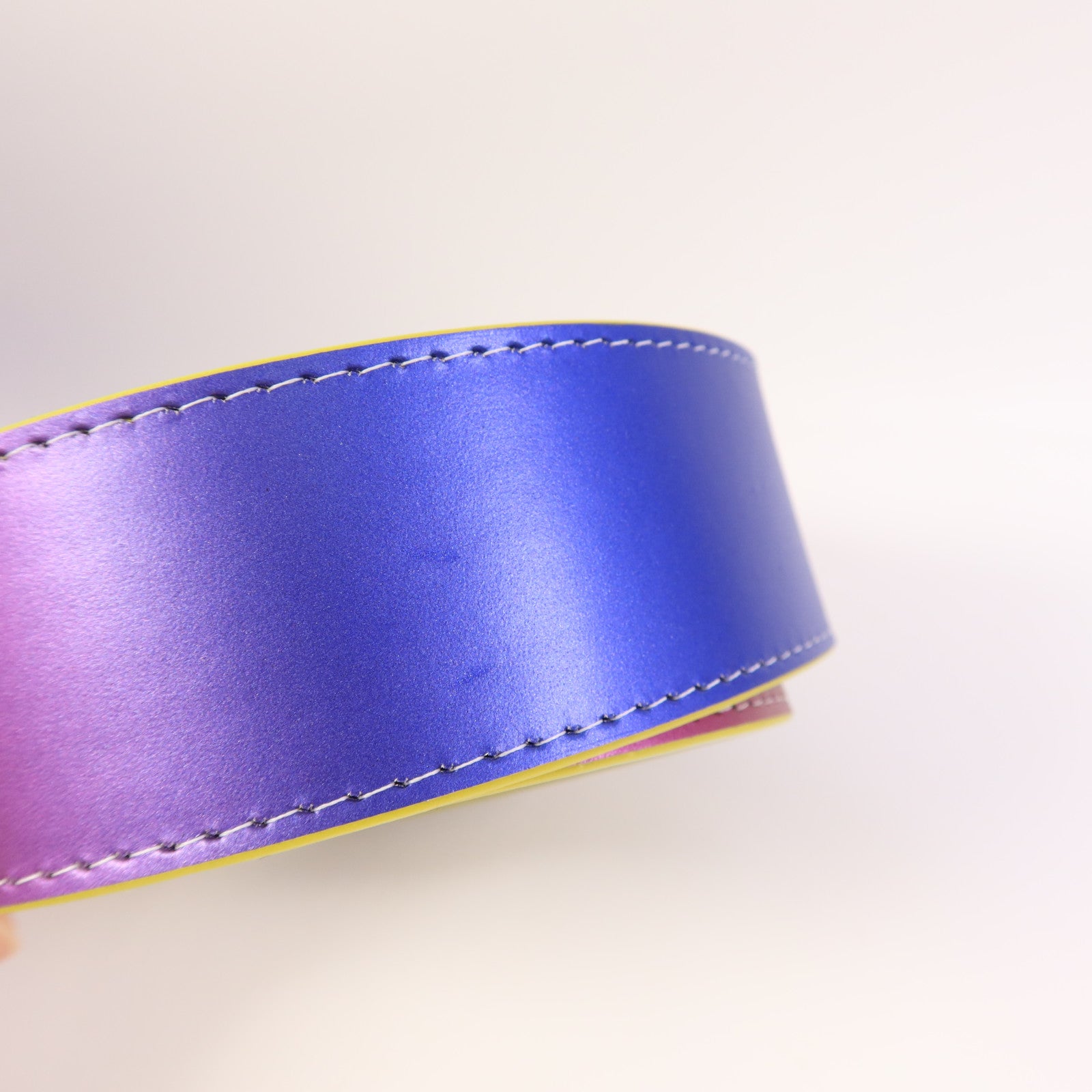 LOUIS VUITTON 牛皮皮革Bolsa Capucines MM手挽肩背兩用袋