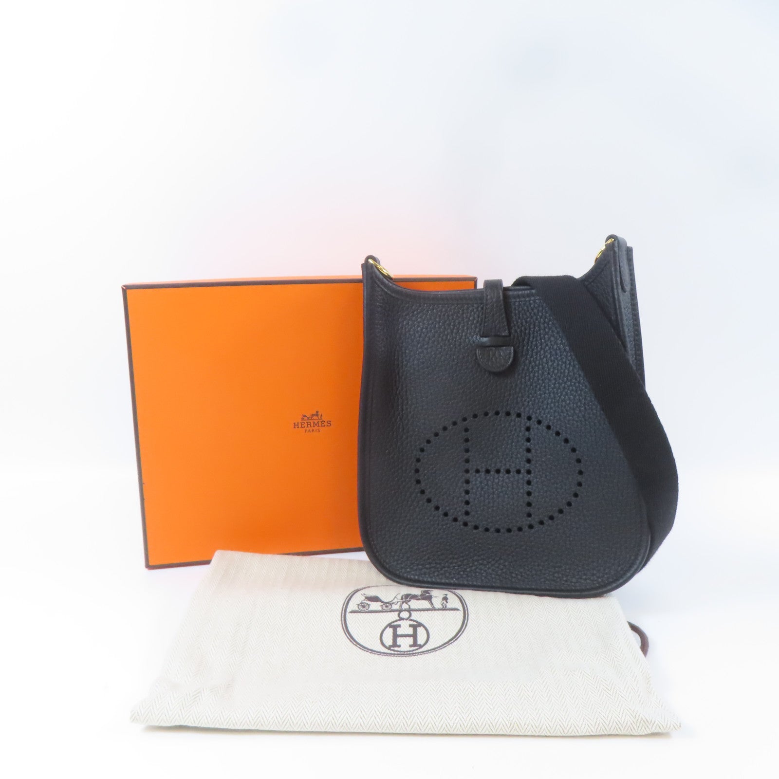 HERMES Clemence皮革Evelyne TPM金扣肩背袋Noir/黑色