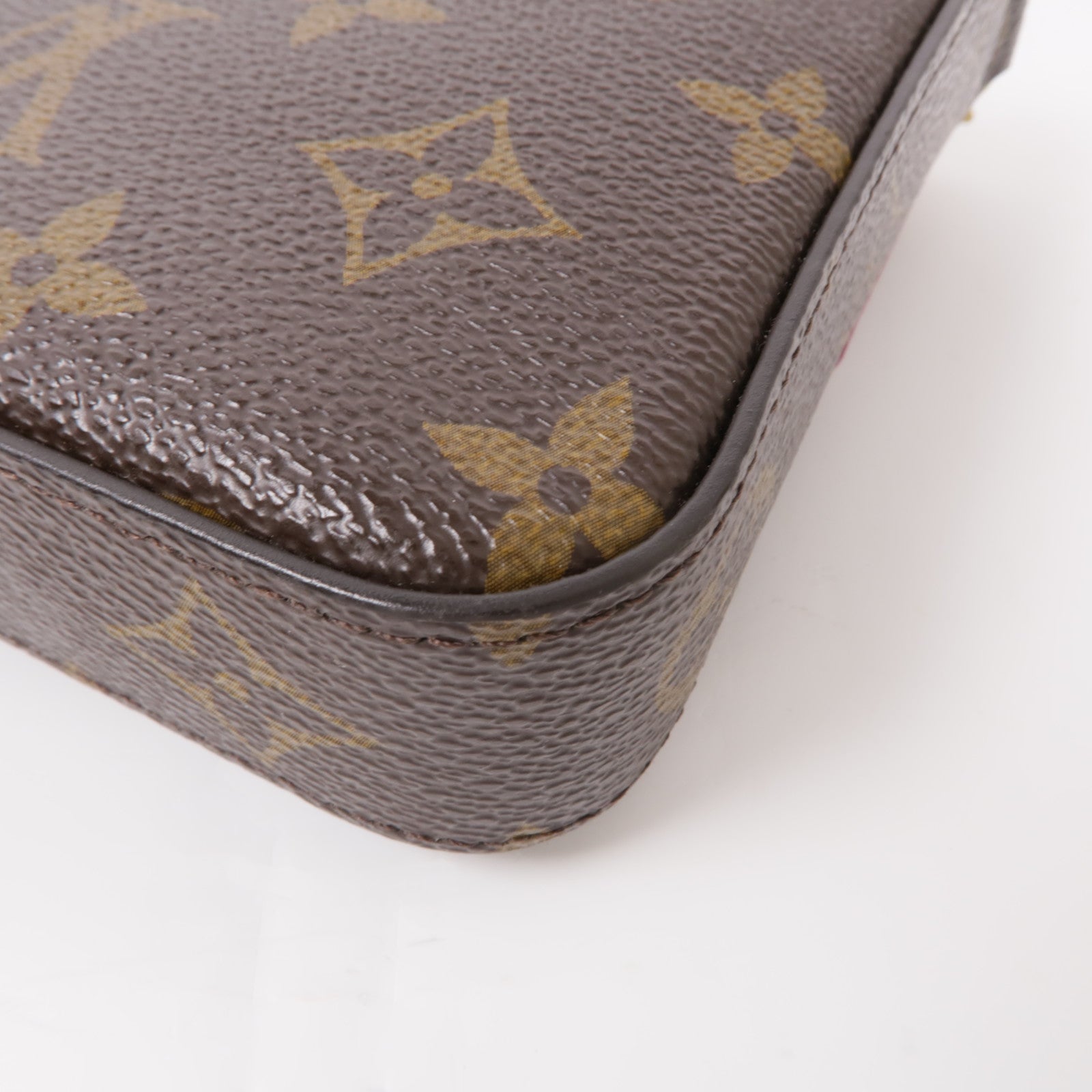 LOUIS VUITTON Monogram Pochette Felicie金扣鏈帶肩背袋