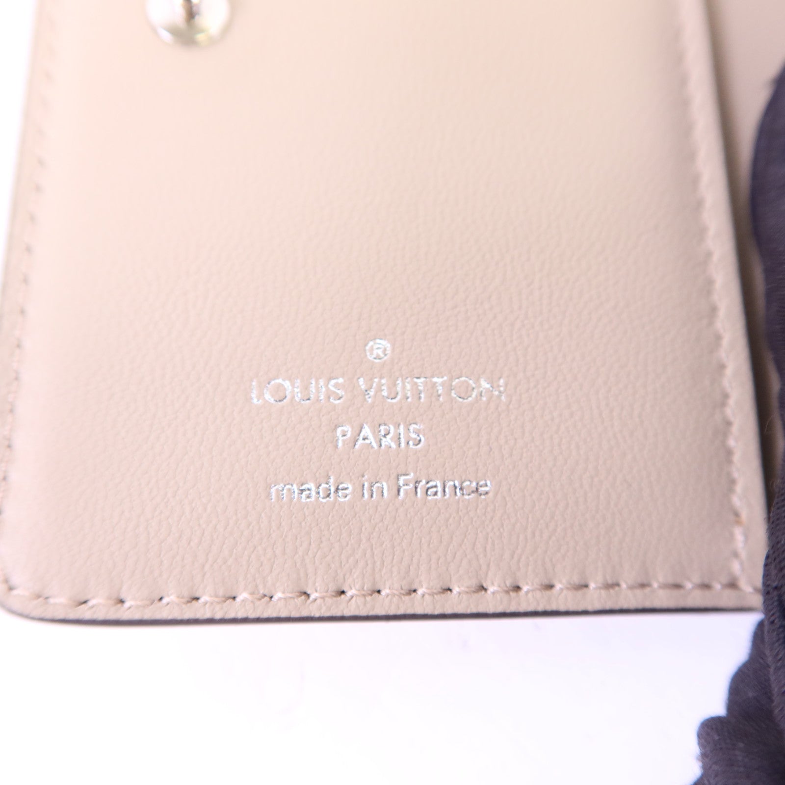 LOUIS VUITTON Mahina Clea銀扣錢包