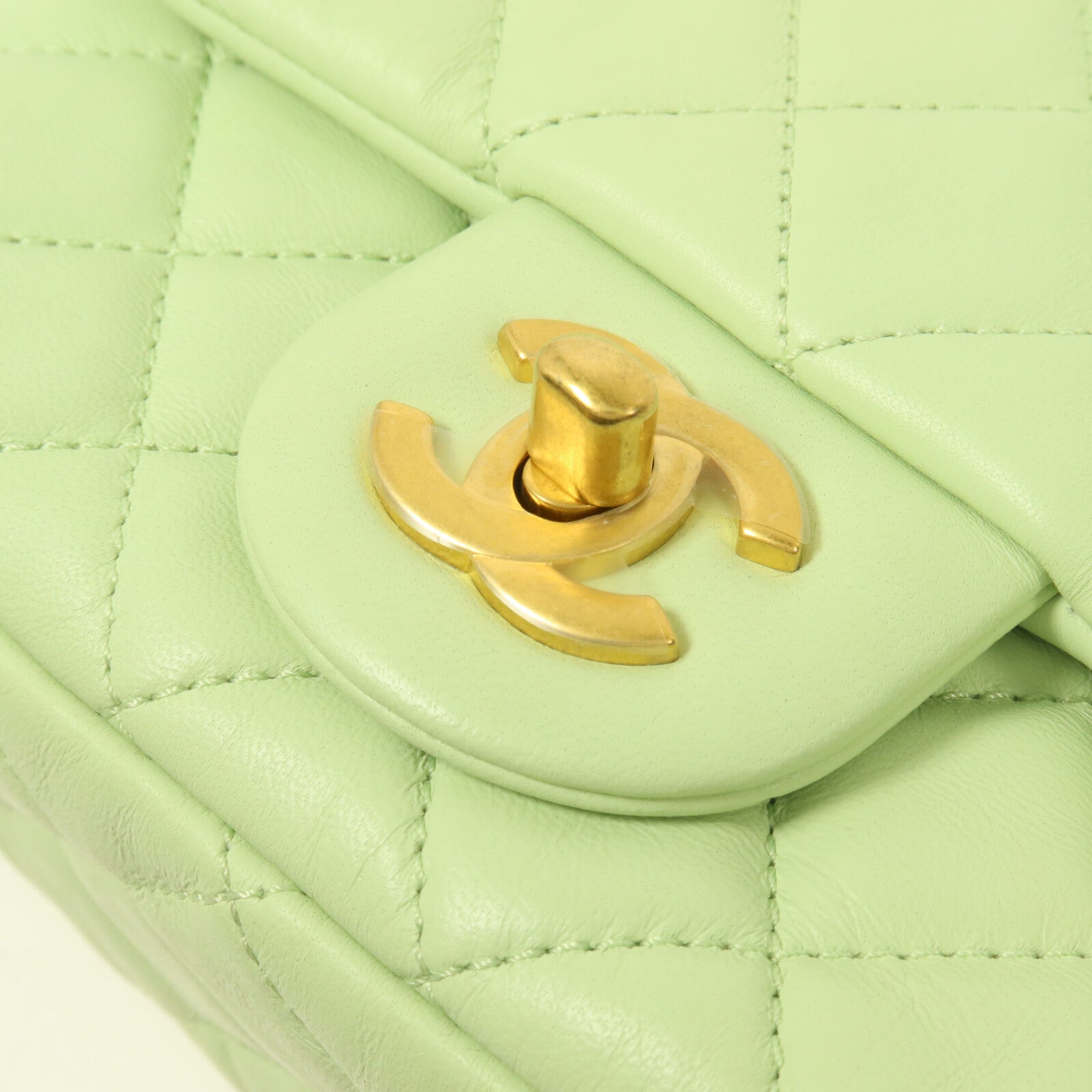 CHANEL 羊皮皮革Classic 17鏈帶肩背袋