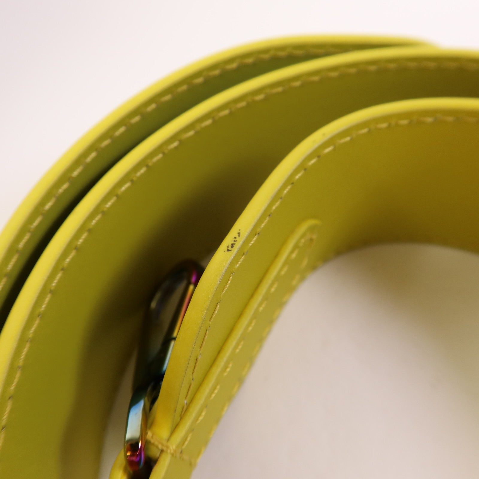 LOUIS VUITTON 牛皮皮革Bolsa Capucines MM手挽肩背兩用袋