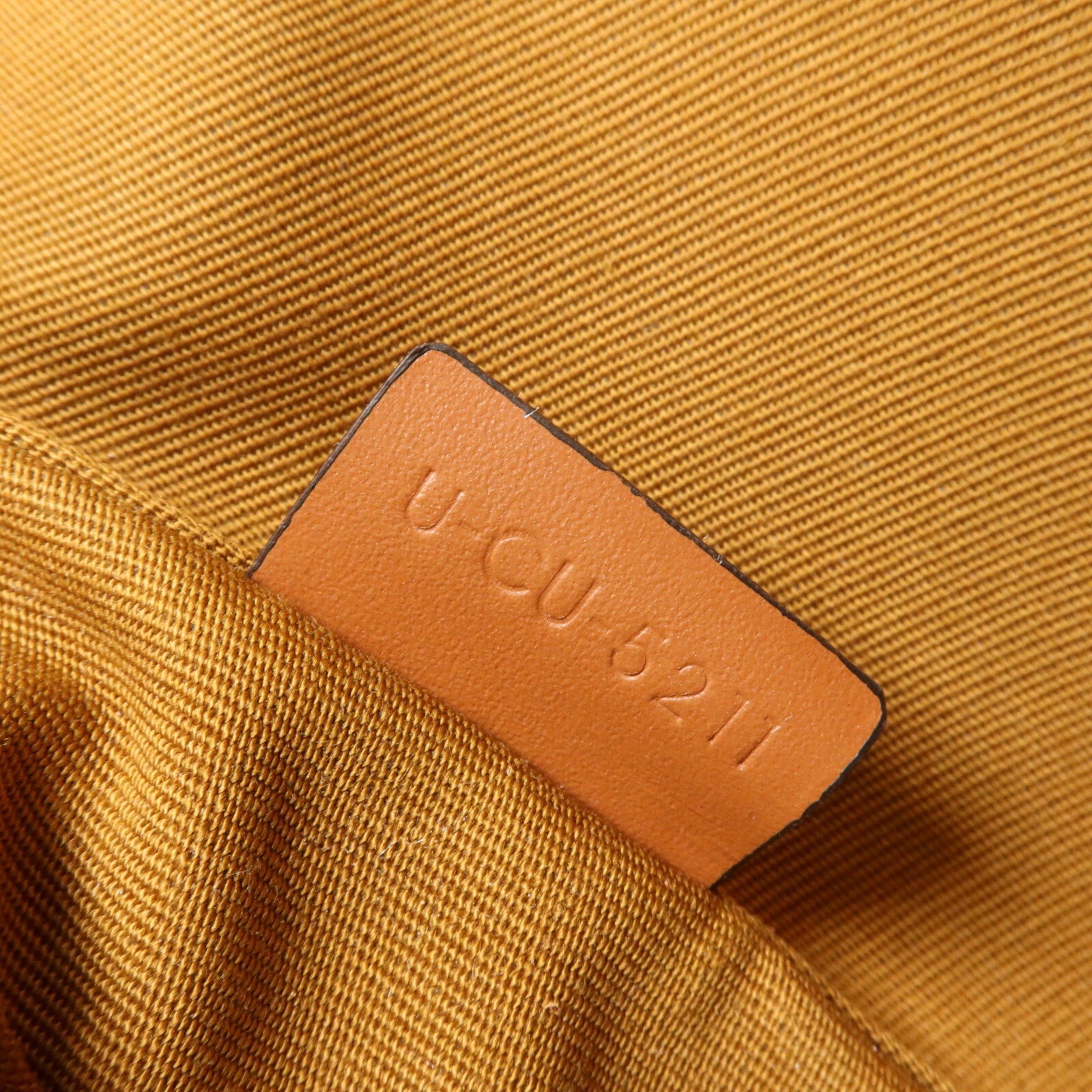CELINE 塗層帆布Triangle Bag肩背袋