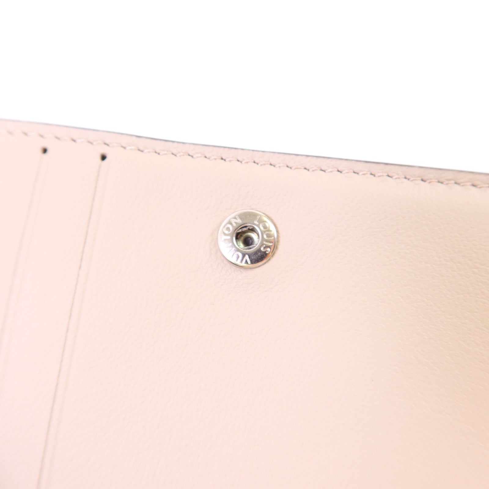 LOUIS VUITTON Mahina Clea銀扣錢包