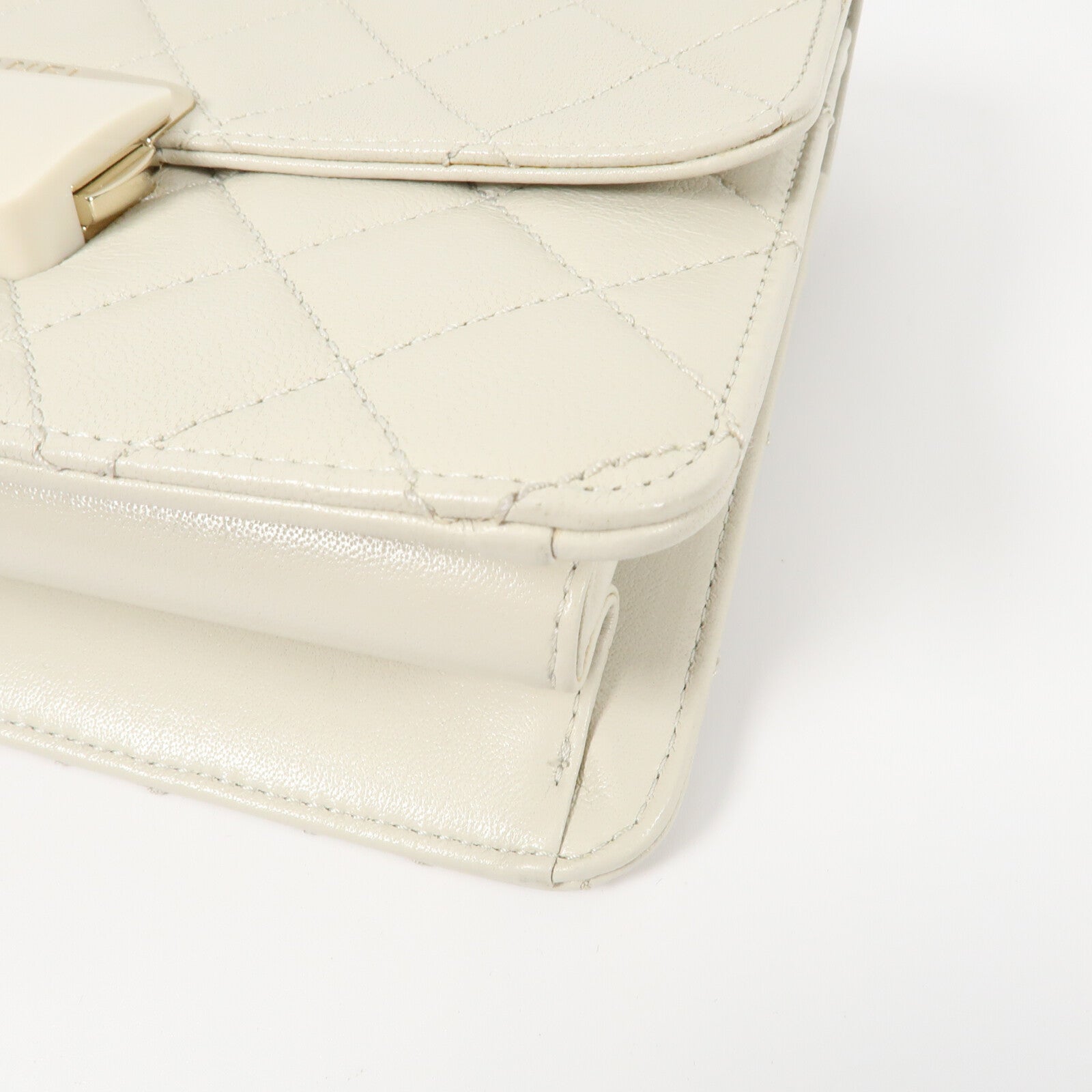 CHANEL 牛皮皮革Beauty Lock Flap Bag鏈帶肩背袋