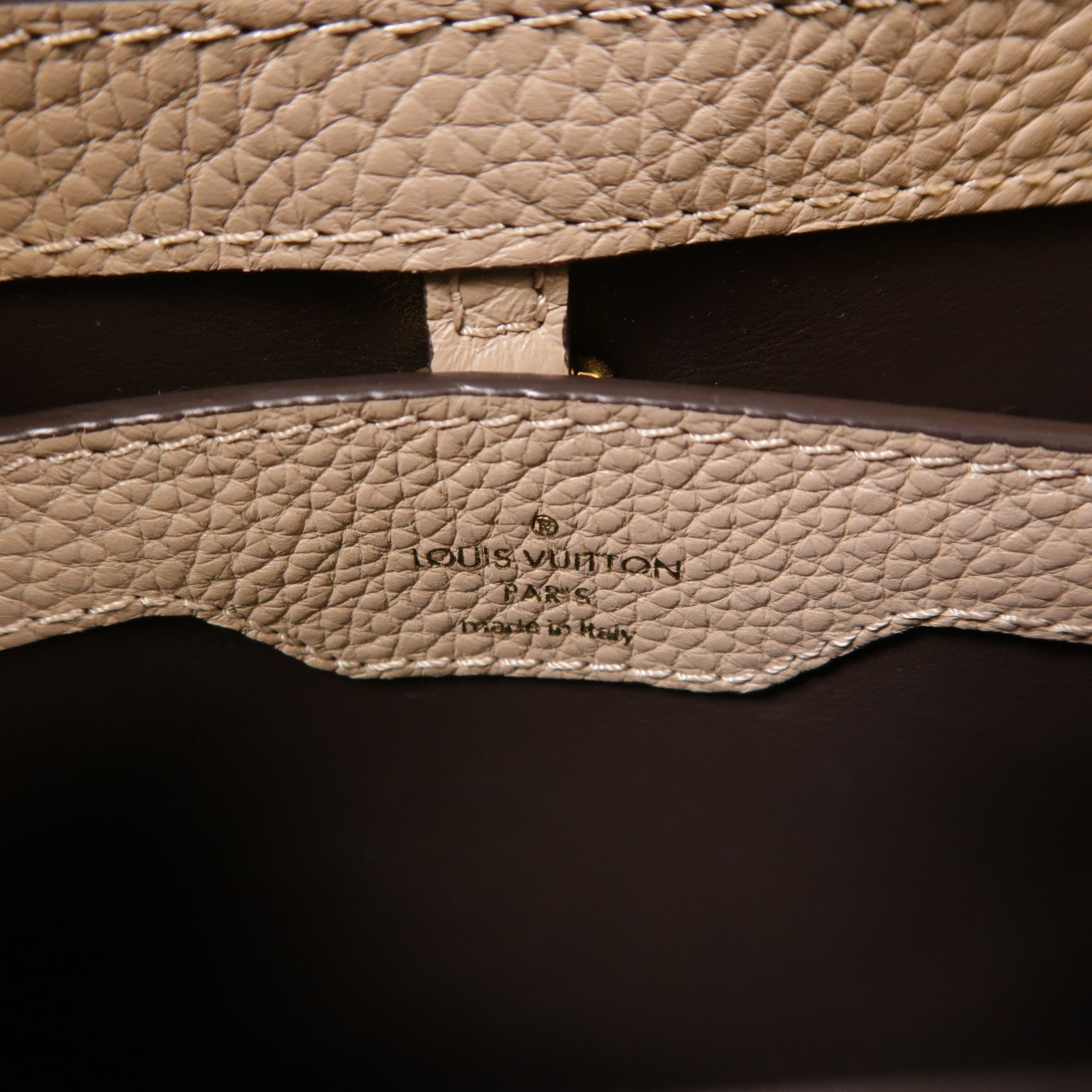 LOUIS VUITTON Taurillon皮革Capucines BB金扣手挽肩背兩用袋