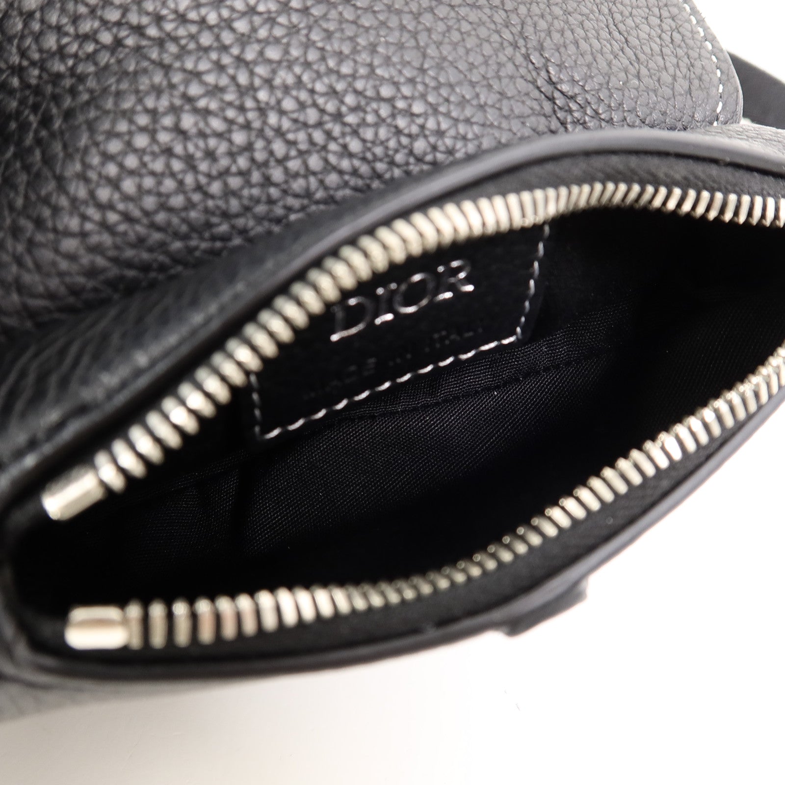 Dior 牛皮皮革Nano Saddle肩背袋
