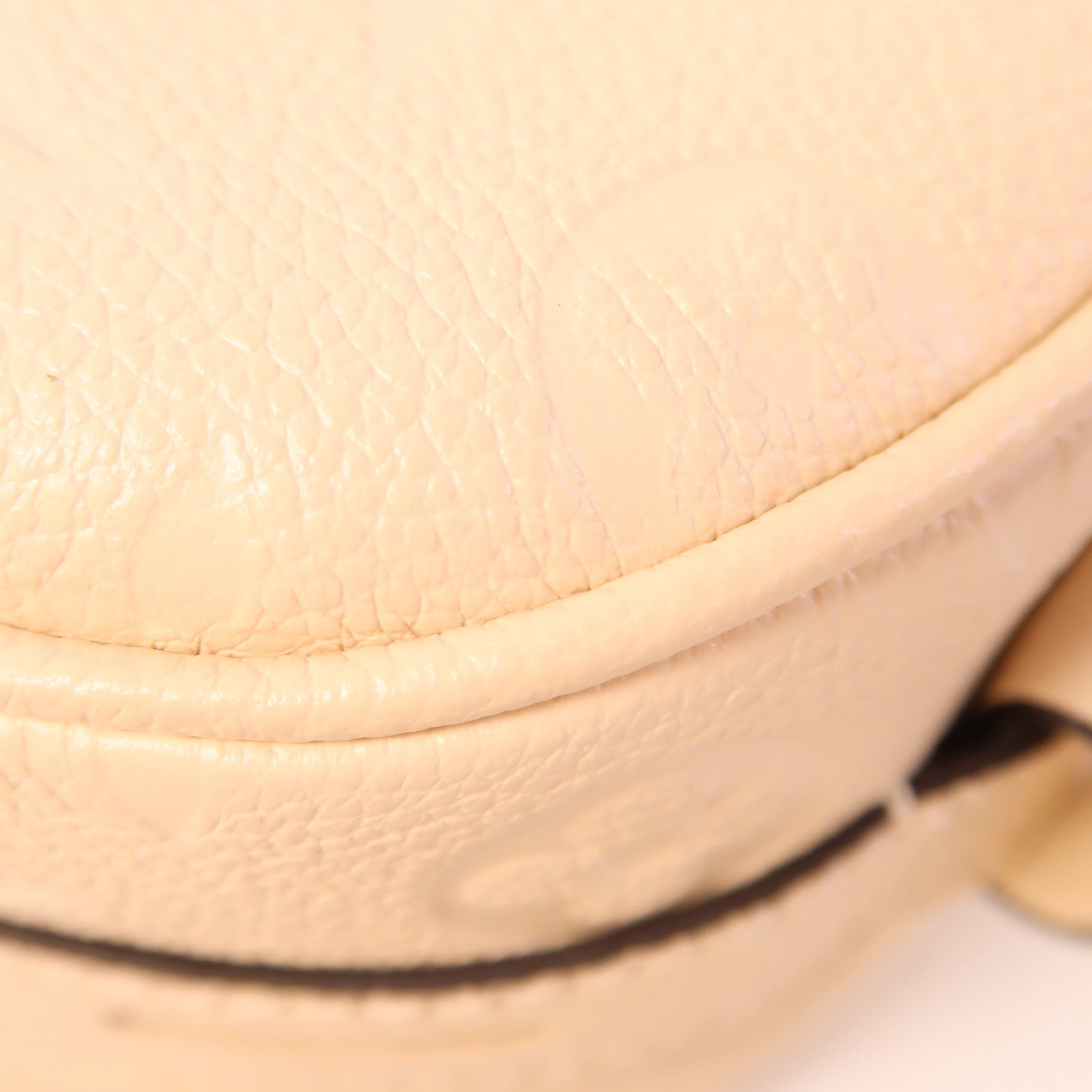 LOUIS VUITTON 【激減優惠】Monogram Empreinte Boite Chapeau Souple金扣肩背袋