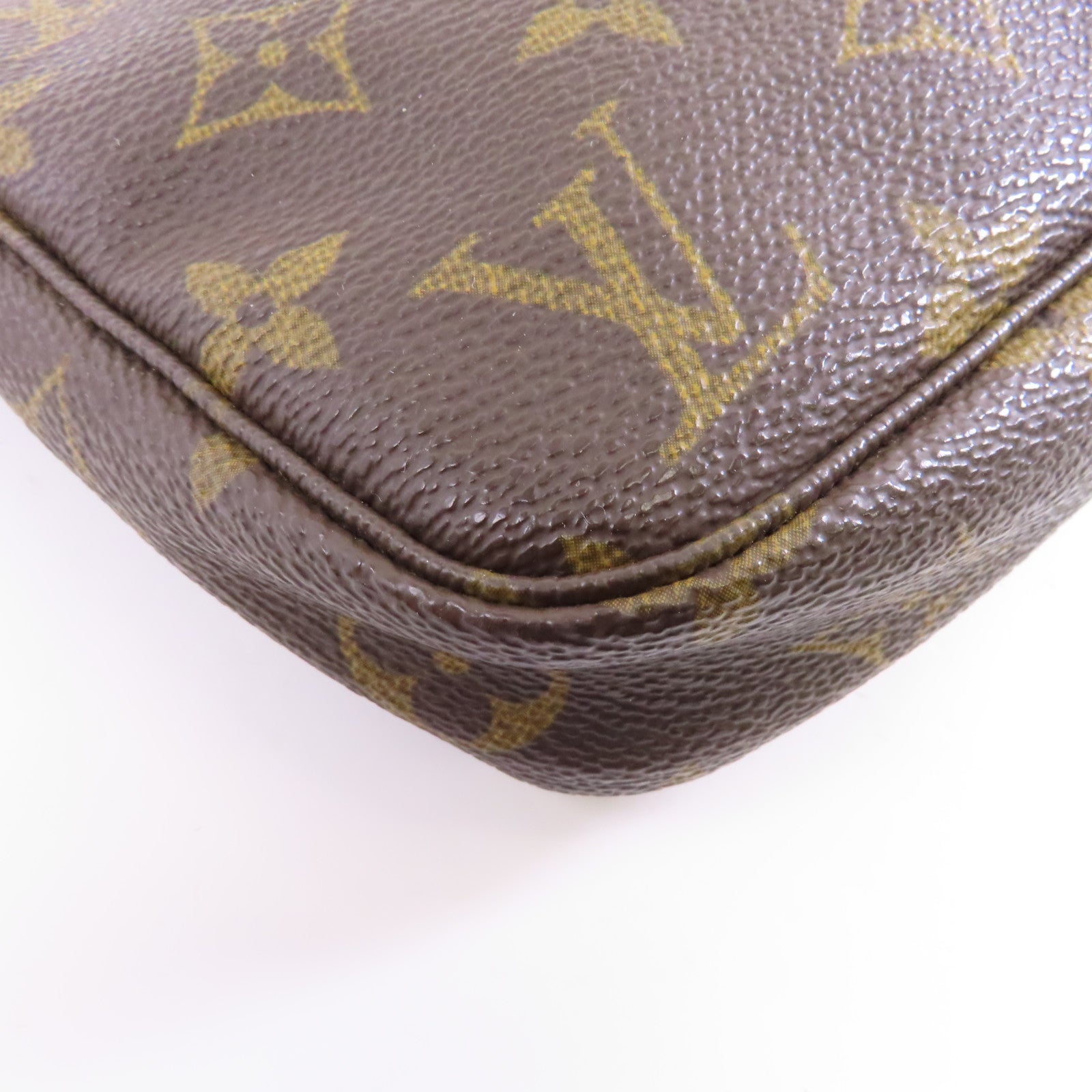 LOUIS VUITTON Monogram Pochette Accessoires金扣手挽袋棕色