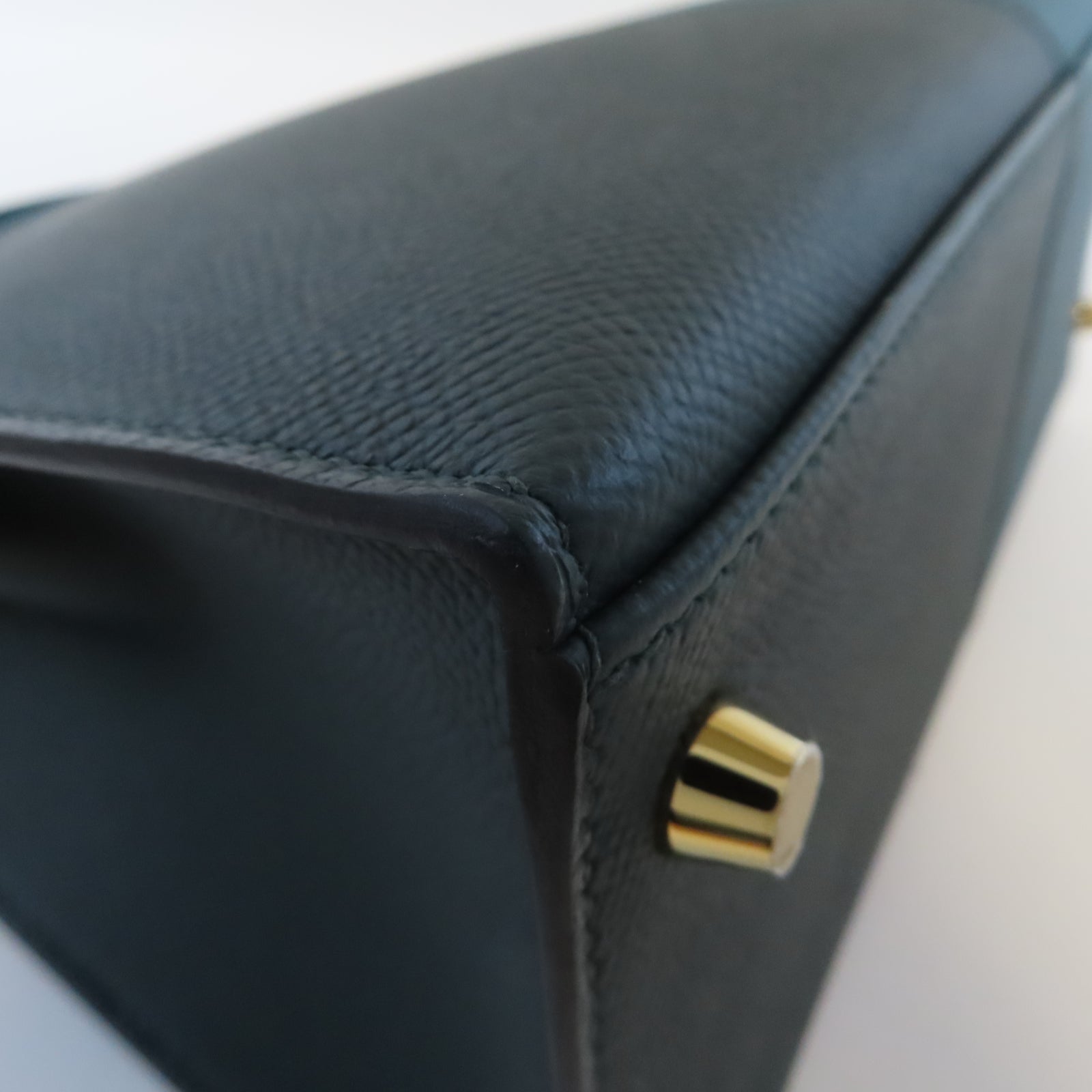 HERMES Epsom皮革Kelly 28金扣手挽肩背兩用袋藍色/深藍色