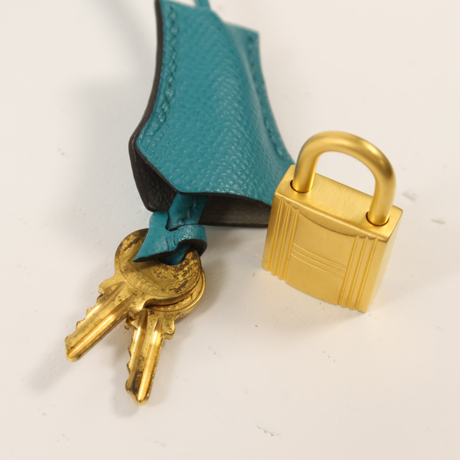 HERMES Epsom皮革Kelly 28金扣手挽肩背兩用袋Gris Mouette/Bleu Paon
