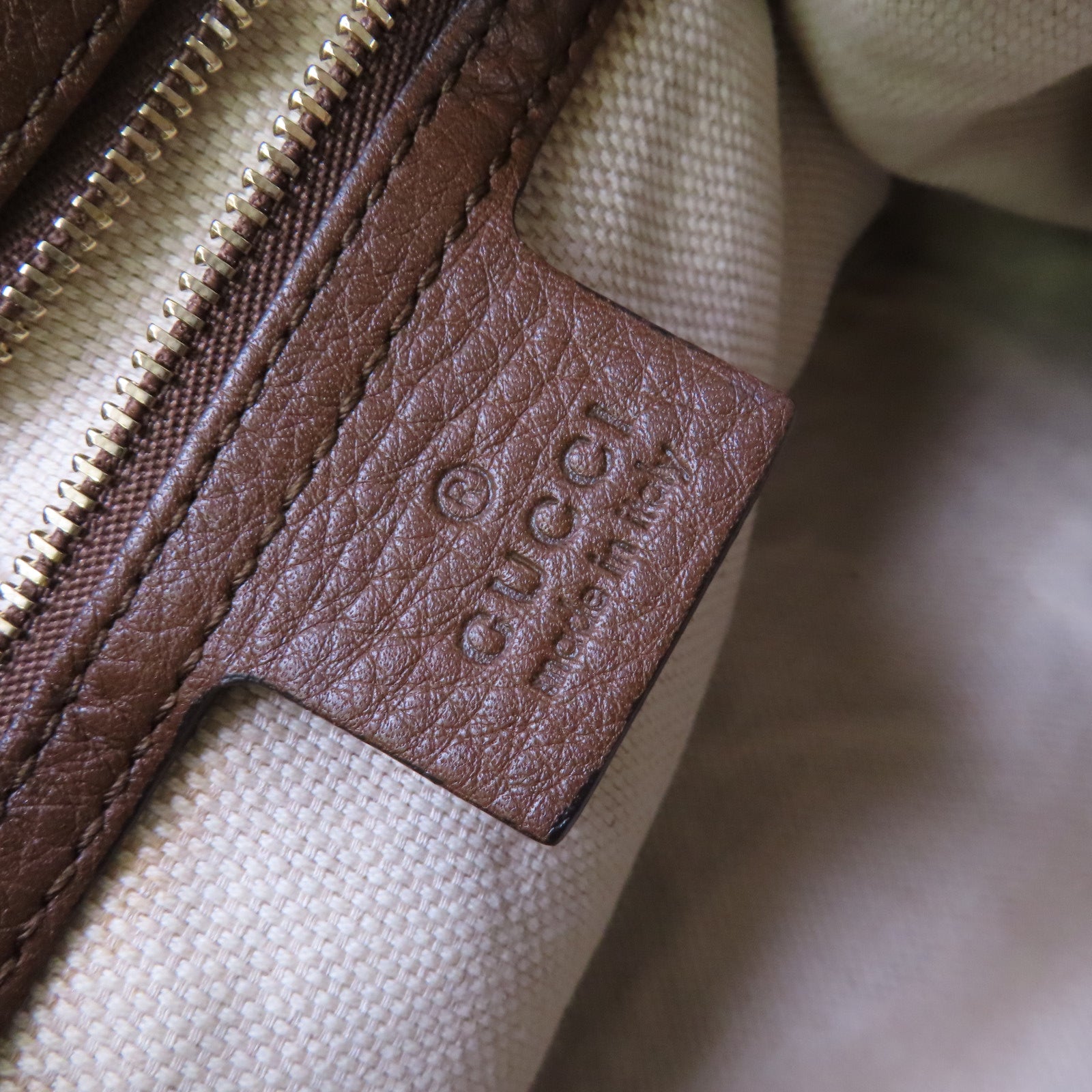 GUCCI 牛仔布Soho Pebbled Chain Shoulder Bag金扣肩背袋藍色/啡色