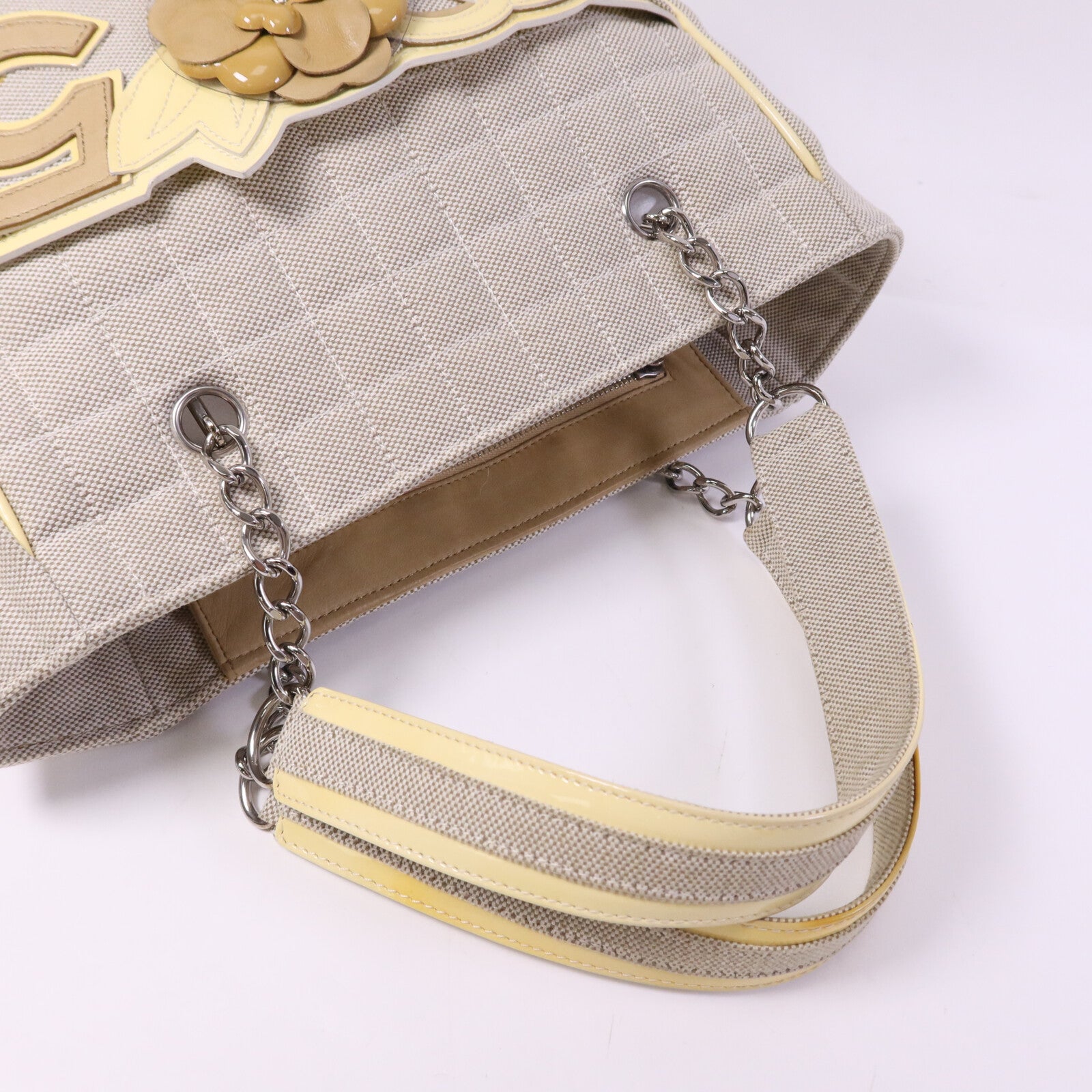 CHANEL 帆布Hand Bag銀扣手挽袋