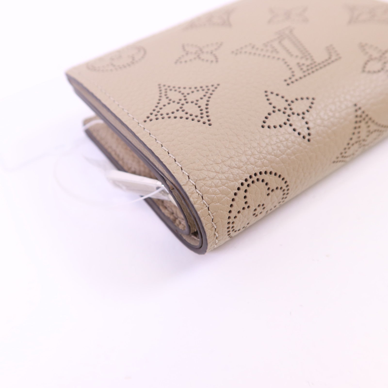 LOUIS VUITTON Mahina Clea銀扣錢包