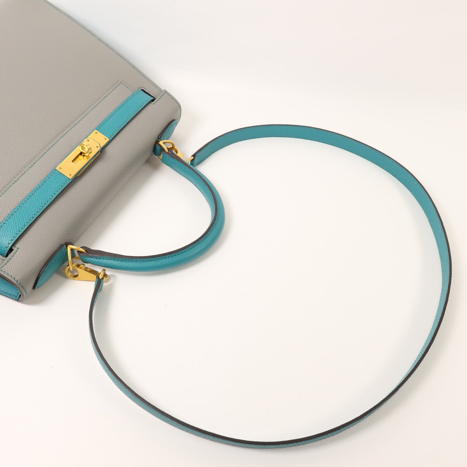 HERMES Epsom皮革Kelly 28金扣手挽肩背兩用袋Gris Mouette/Bleu Paon