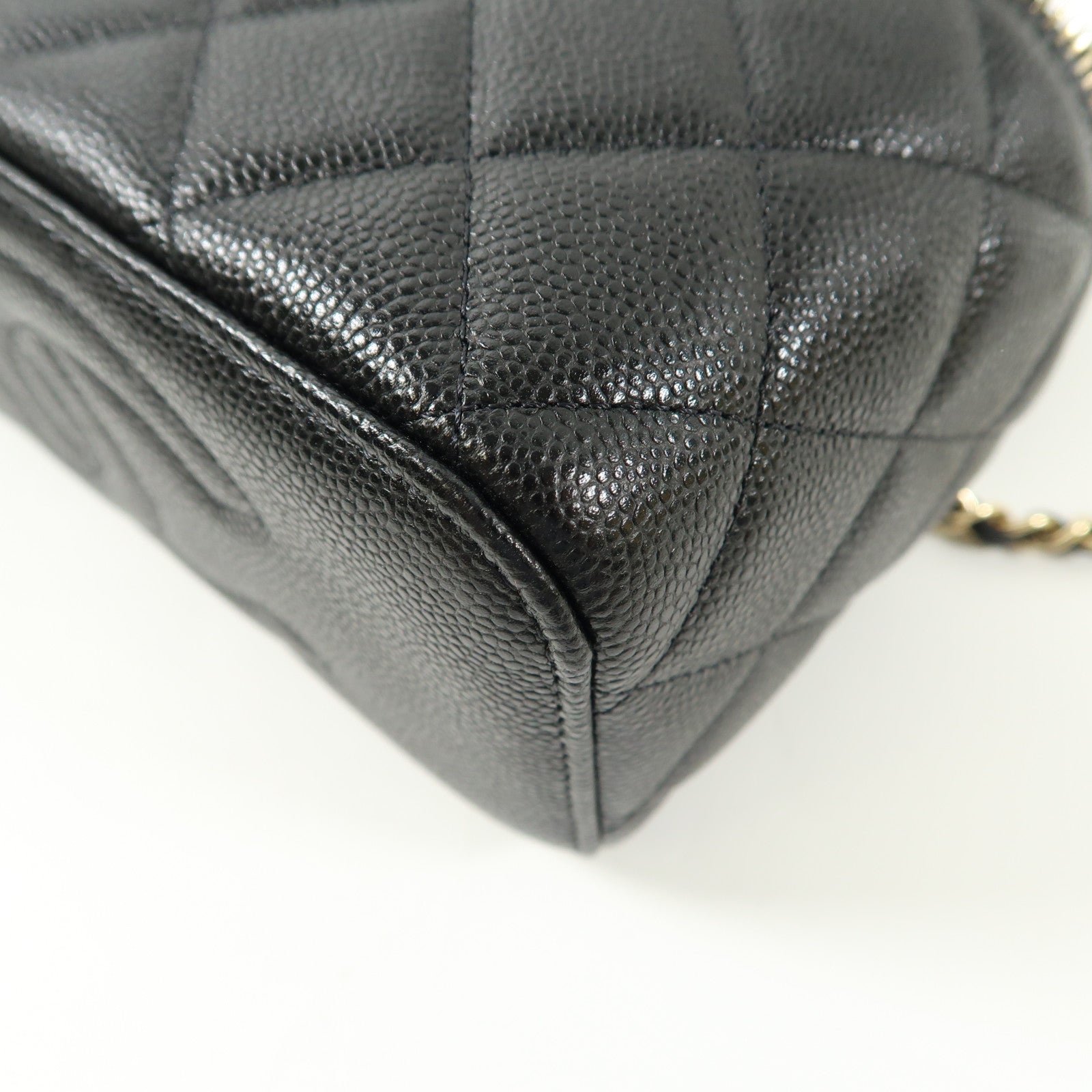 CHANEL 牛皮皮革Vanity Case金扣鏈帶肩背袋黑色