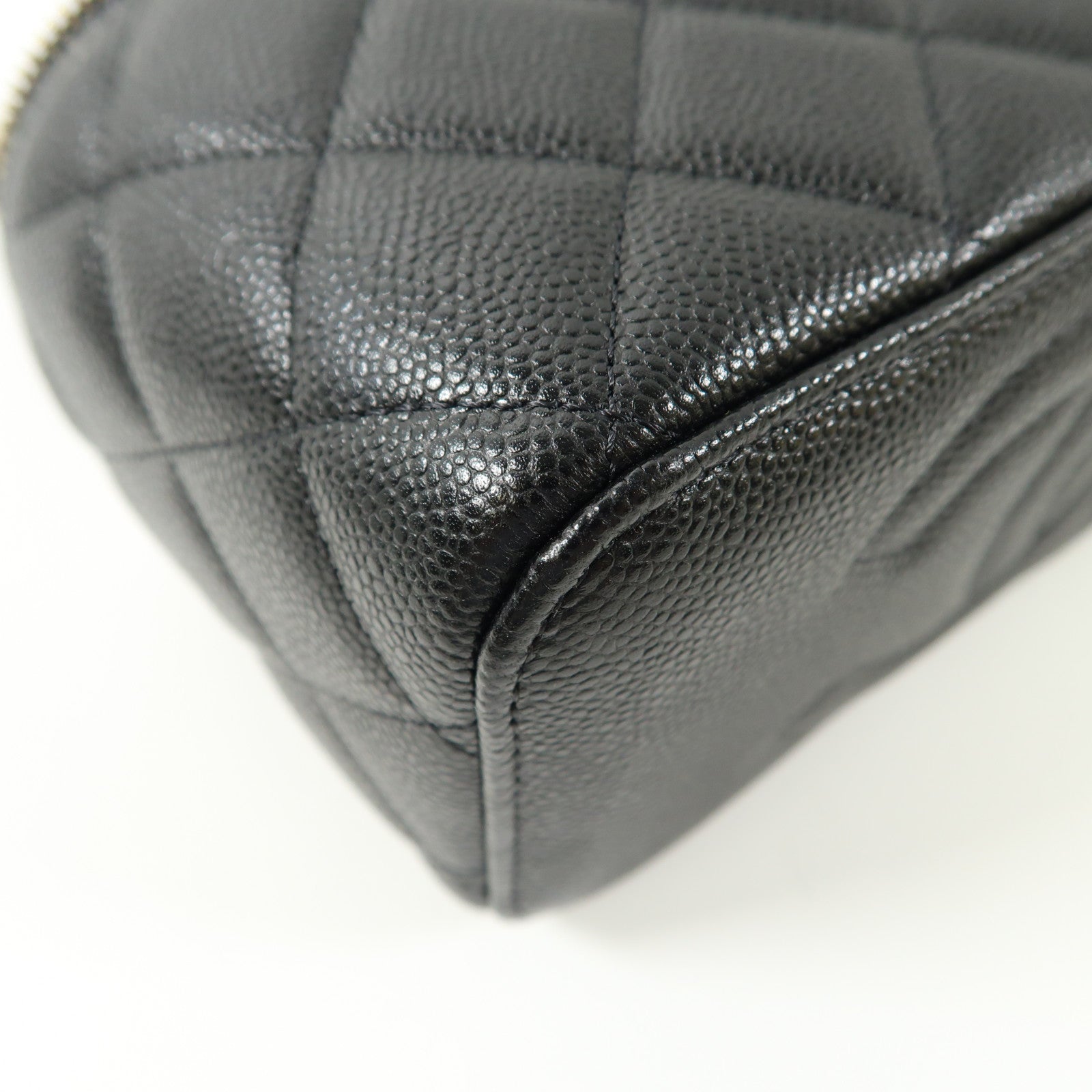 CHANEL 牛皮皮革Vanity Case金扣鏈帶肩背袋黑色