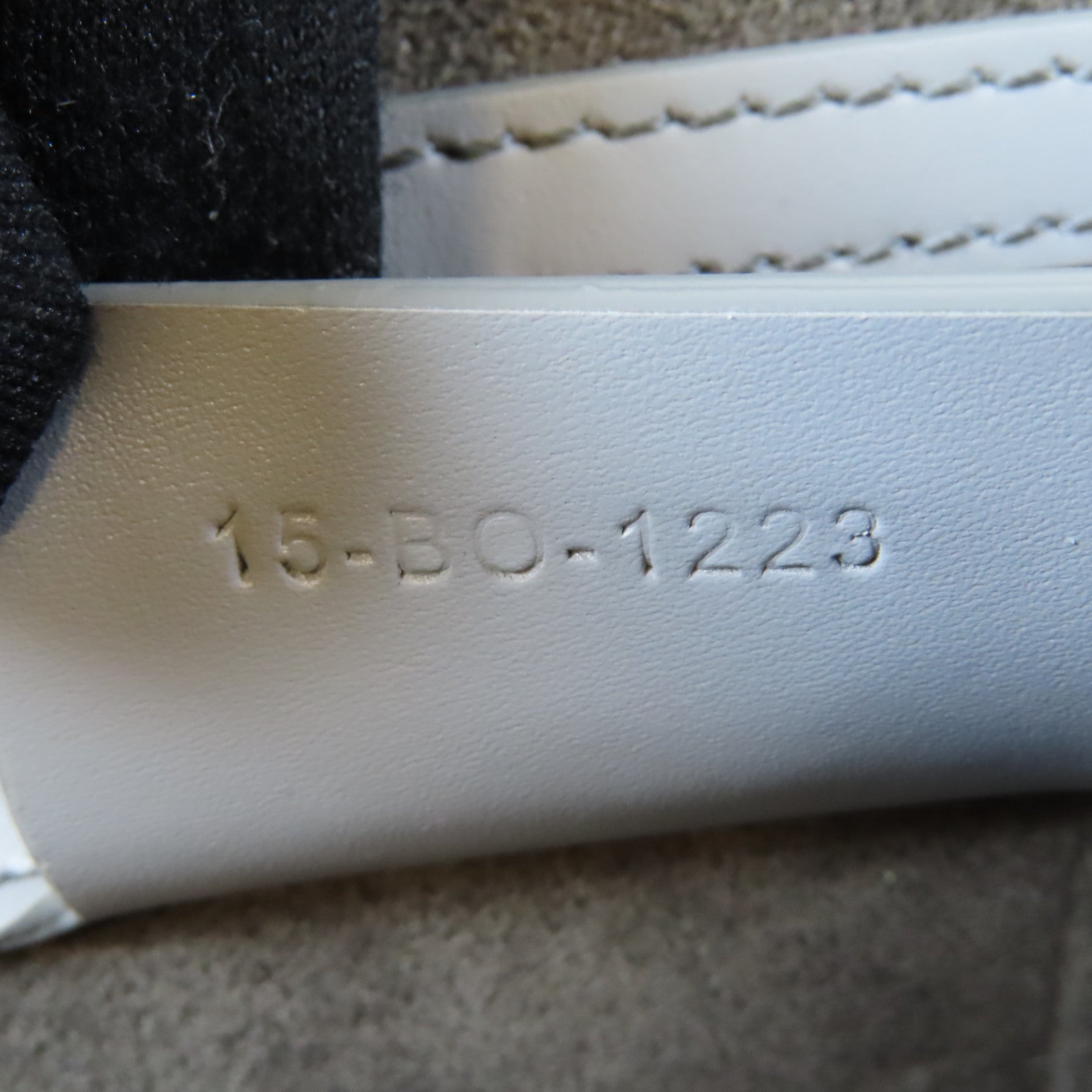 Dior 【激減優惠】牛皮皮革Shoulder Bag銀扣肩背袋灰色