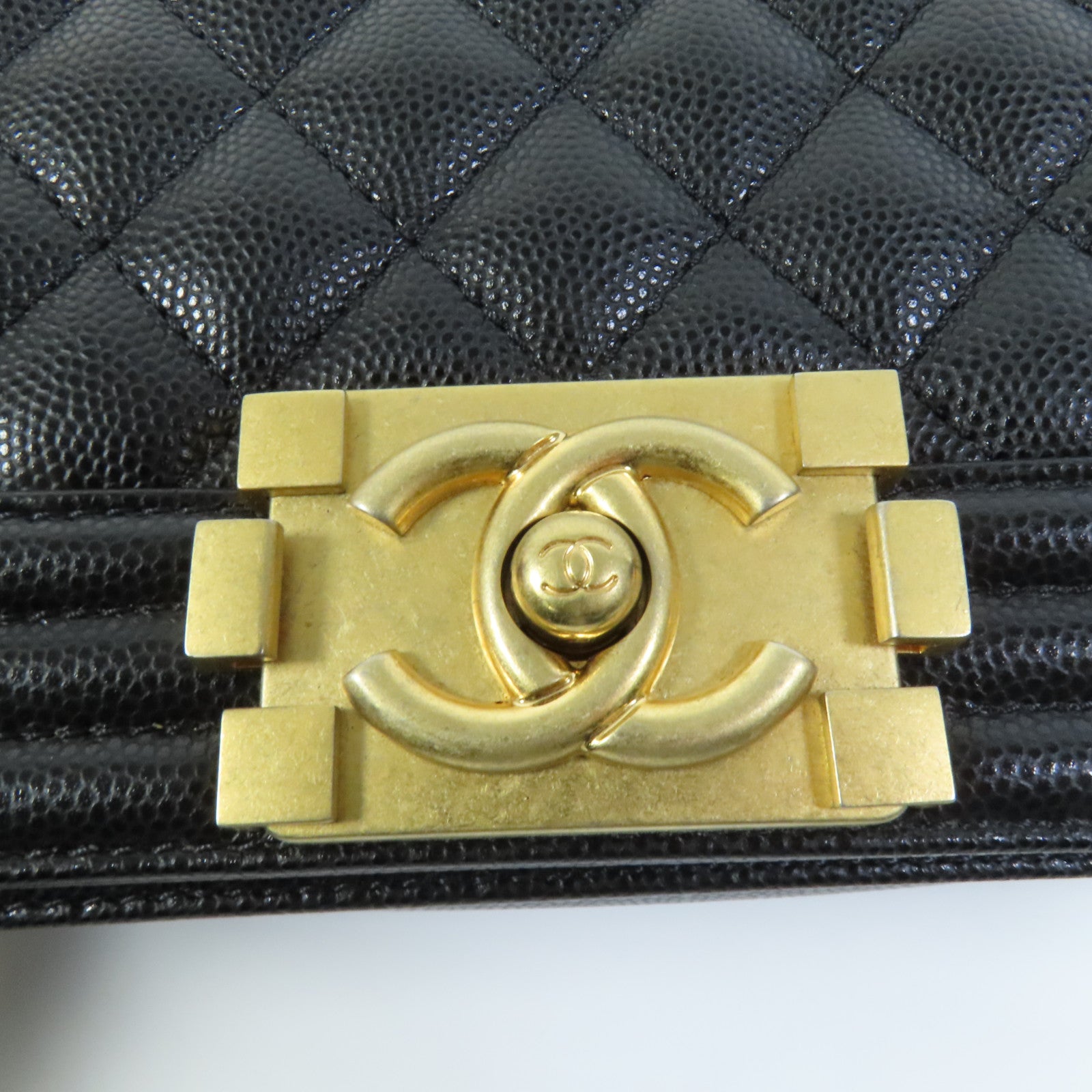 CHANEL 牛皮皮革Boy 20金扣鏈帶肩背袋