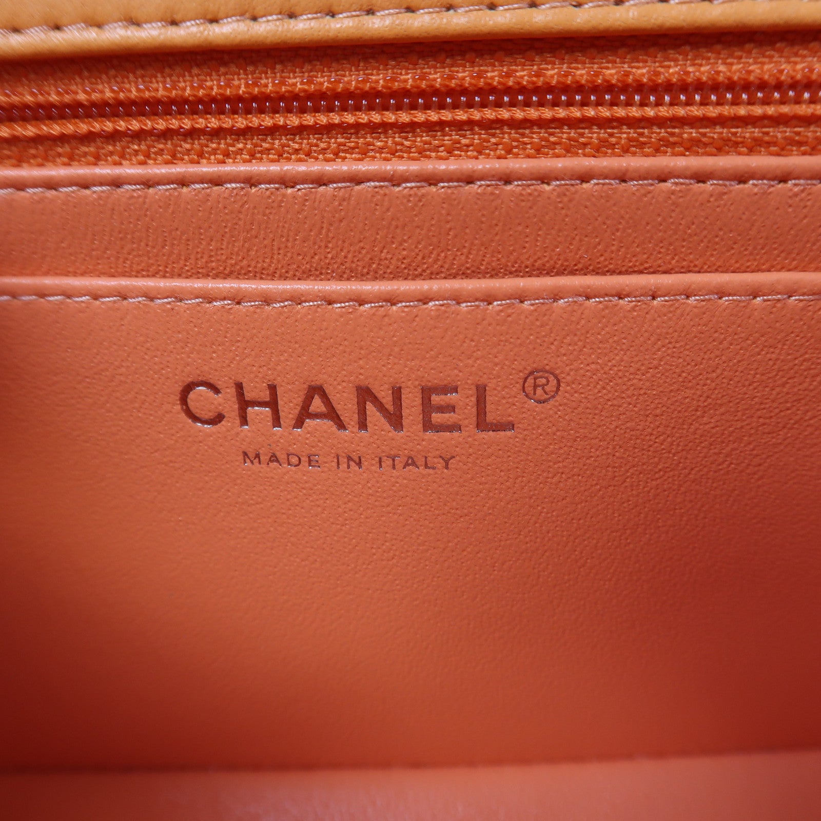 CHANEL 菱格羊皮皮革Classic 20銀扣鏈帶肩背袋橙色
