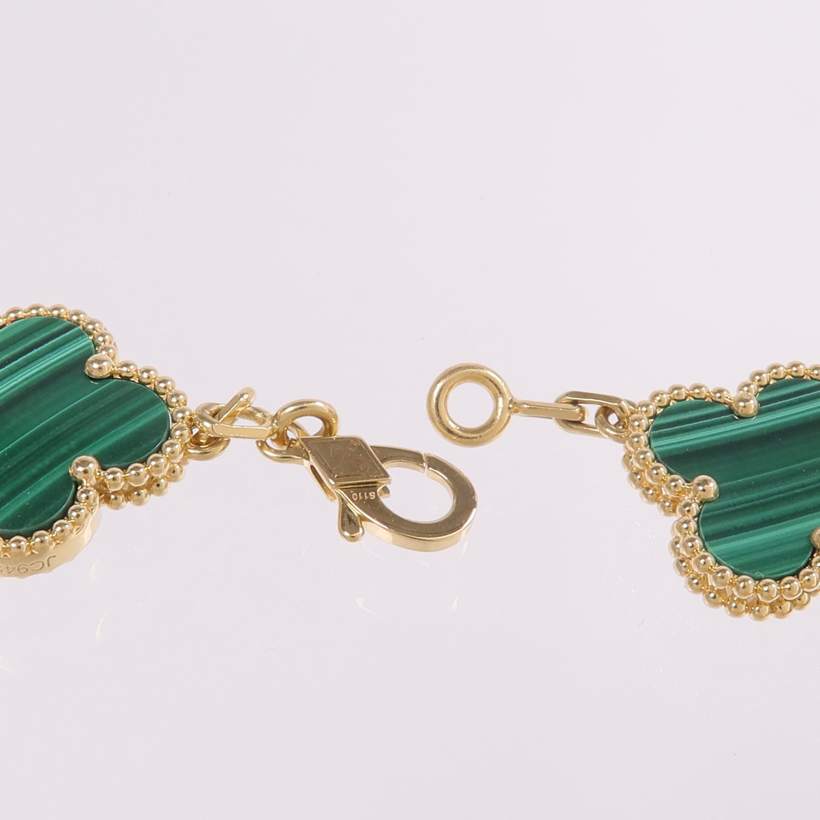 Van Cleef & Arpels 18K黃金Vintage Alhambra Bracelet孔雀石手鏈