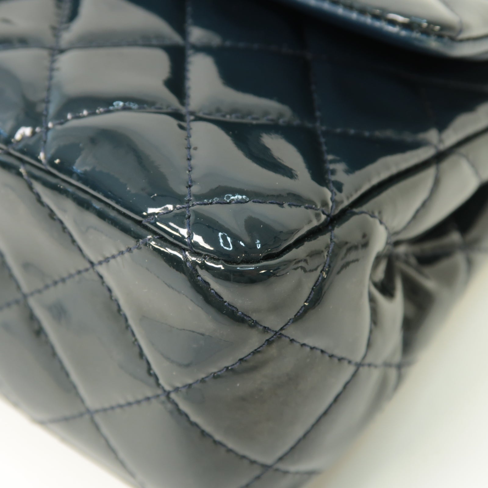 CHANEL 【激減優惠】菱格漆皮皮革Classic Flap 25銀扣鏈帶肩背袋藍色