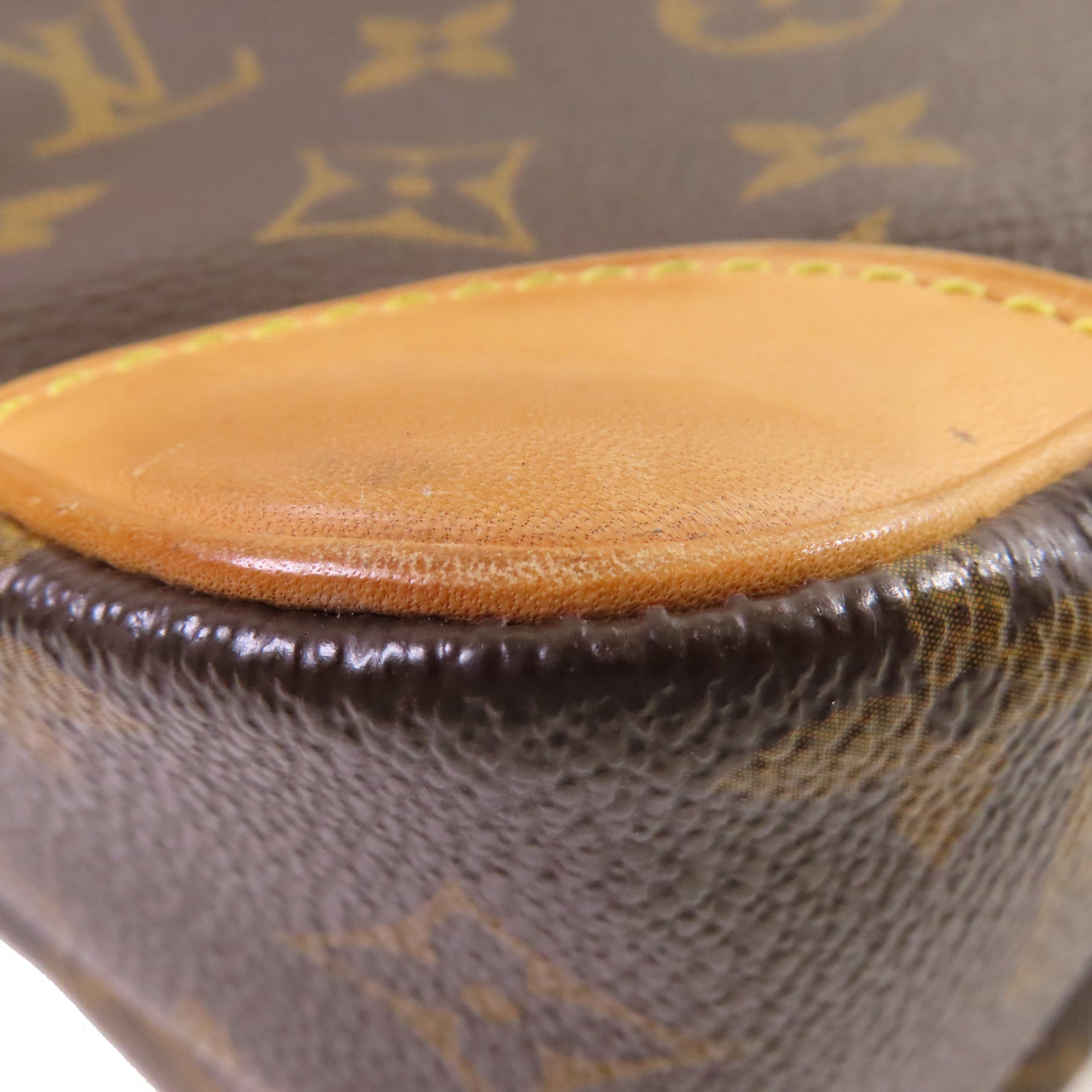 LOUIS VUITTON Monogram Amazon Shoulder Bag金扣肩背袋啡色