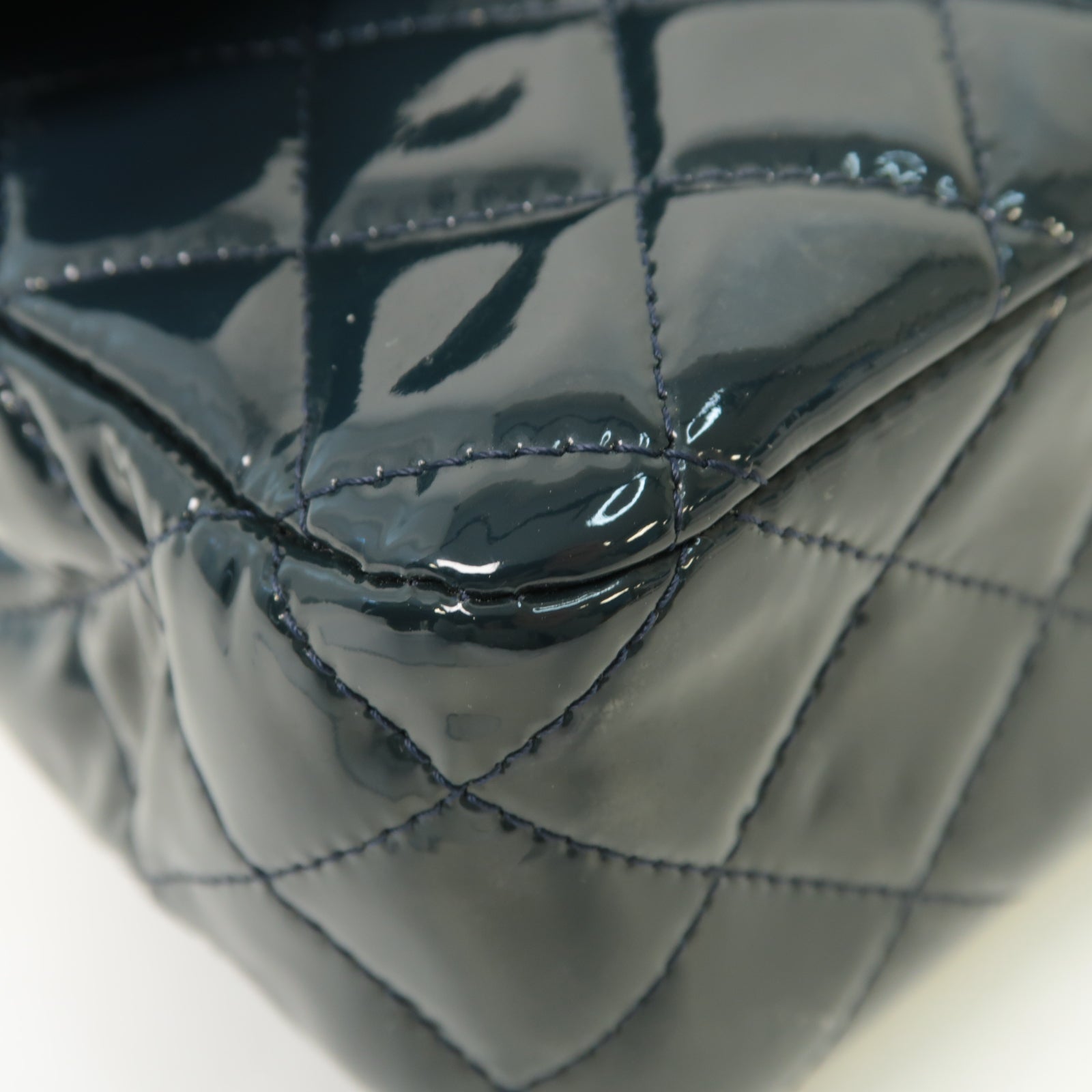 CHANEL 【激減優惠】菱格漆皮皮革Classic Flap 25銀扣鏈帶肩背袋藍色