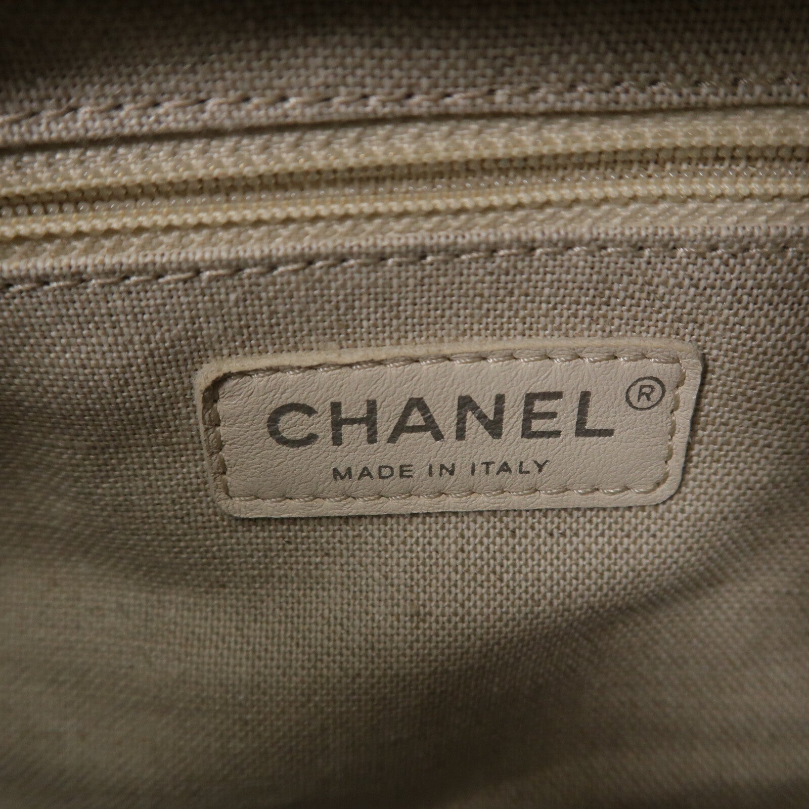 CHANEL Tweed/牛皮皮革Gabrielle Medium鏈帶肩背袋