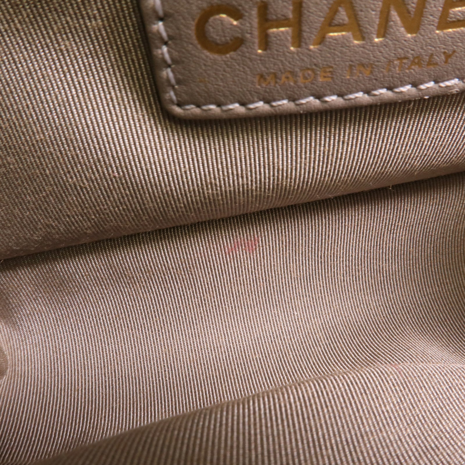 CHANEL 牛皮皮革Boy 20鏈帶肩背袋