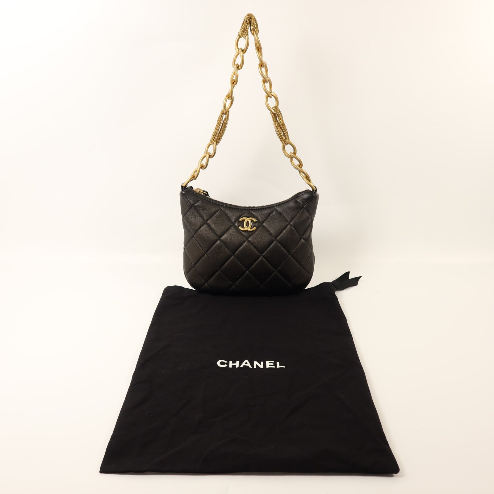 CHANEL 羊皮皮革Hobo金扣鏈帶肩背袋