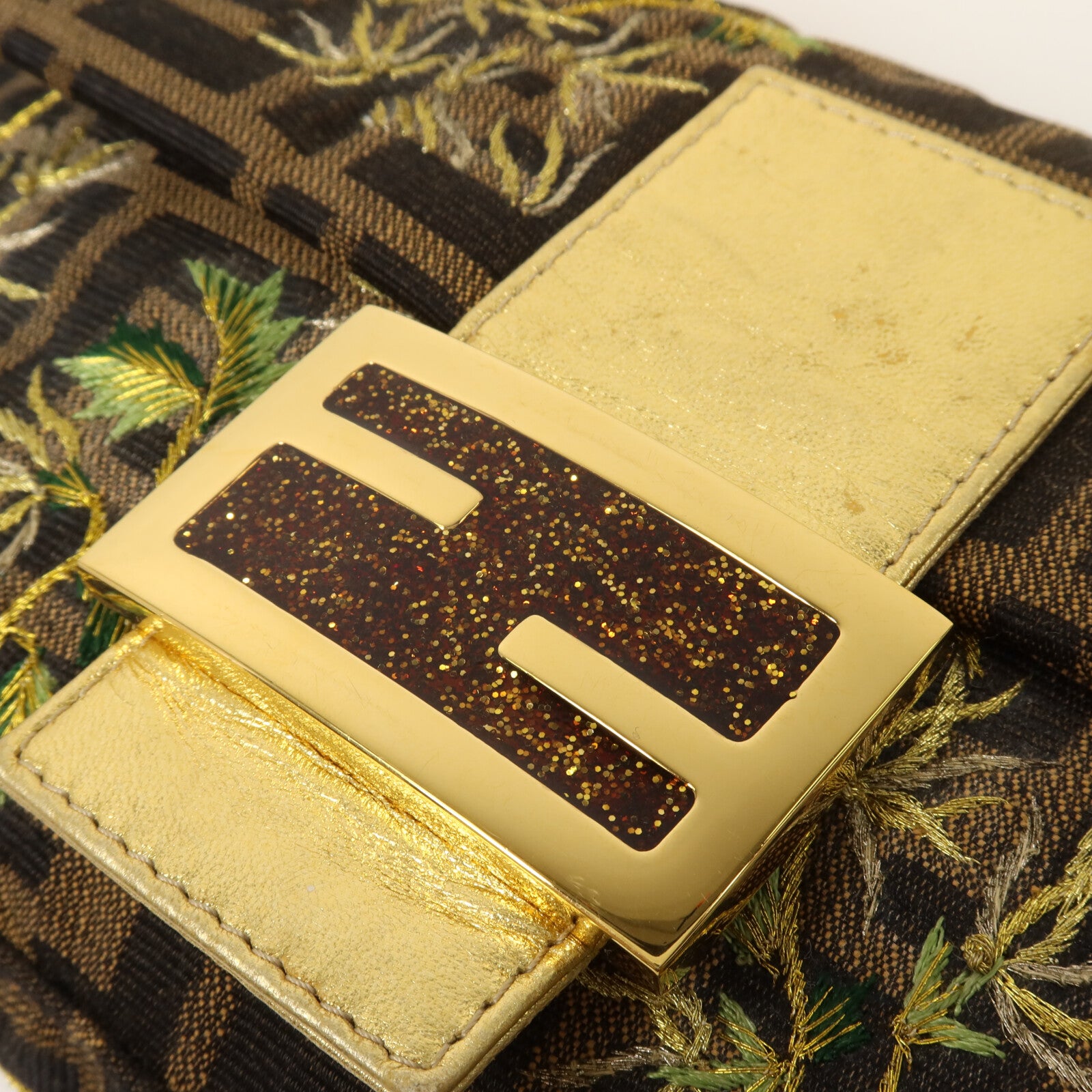 FENDI 帆布Zucca Palm Tree Embroidered Baguette Bag肩背袋