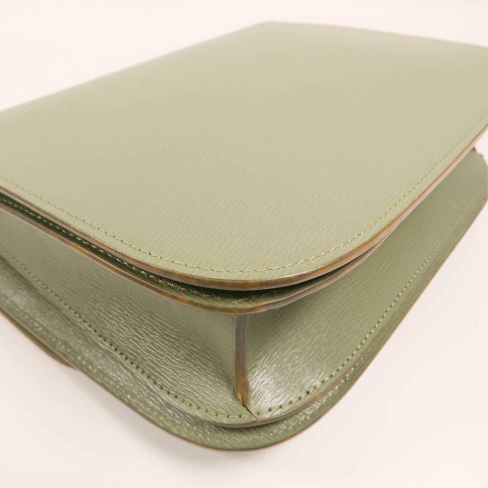 CELINE 牛皮皮革Classic Box金扣肩背袋