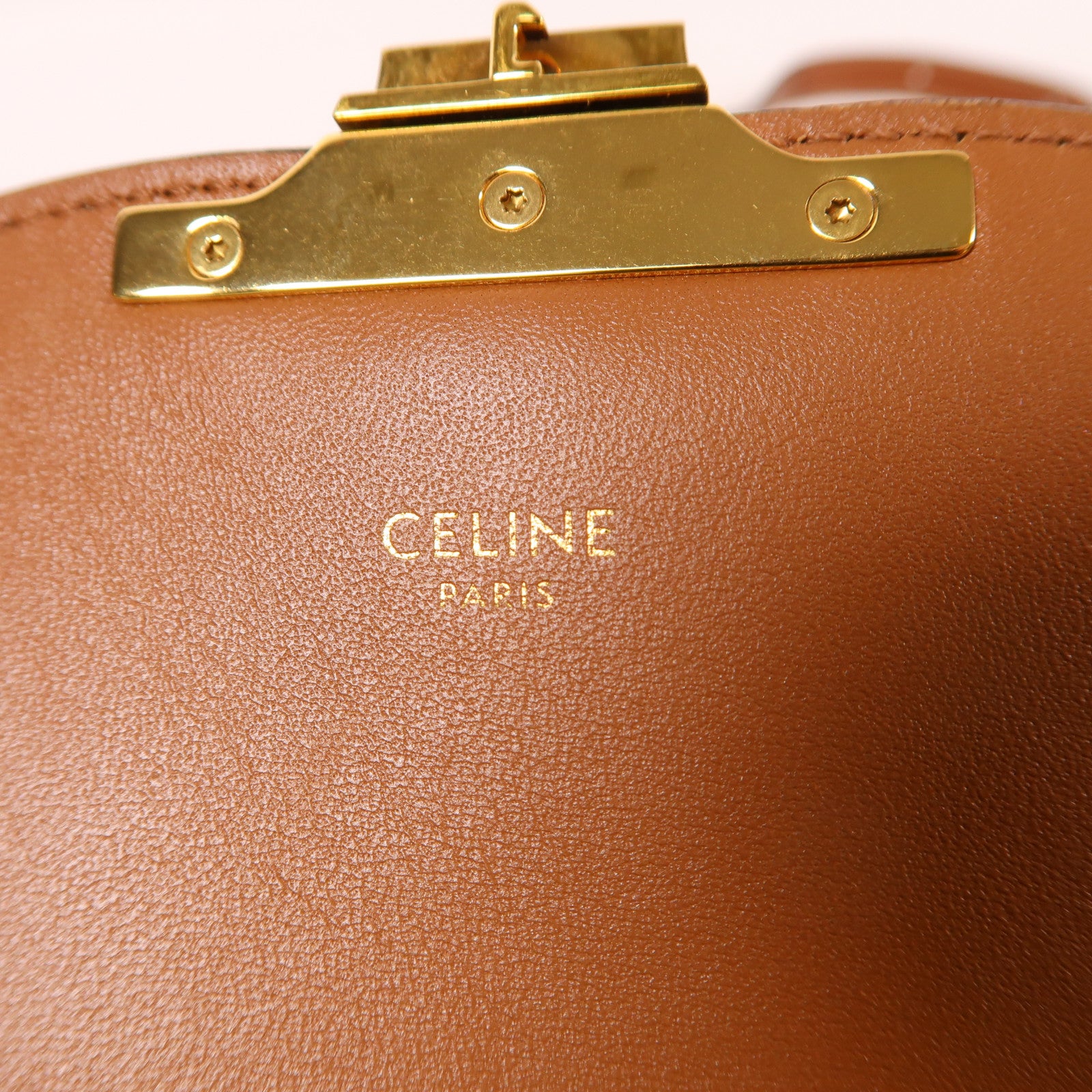 CELINE 塗層帆布/牛皮皮革Teen Triomphe金扣肩背袋白色/棕色