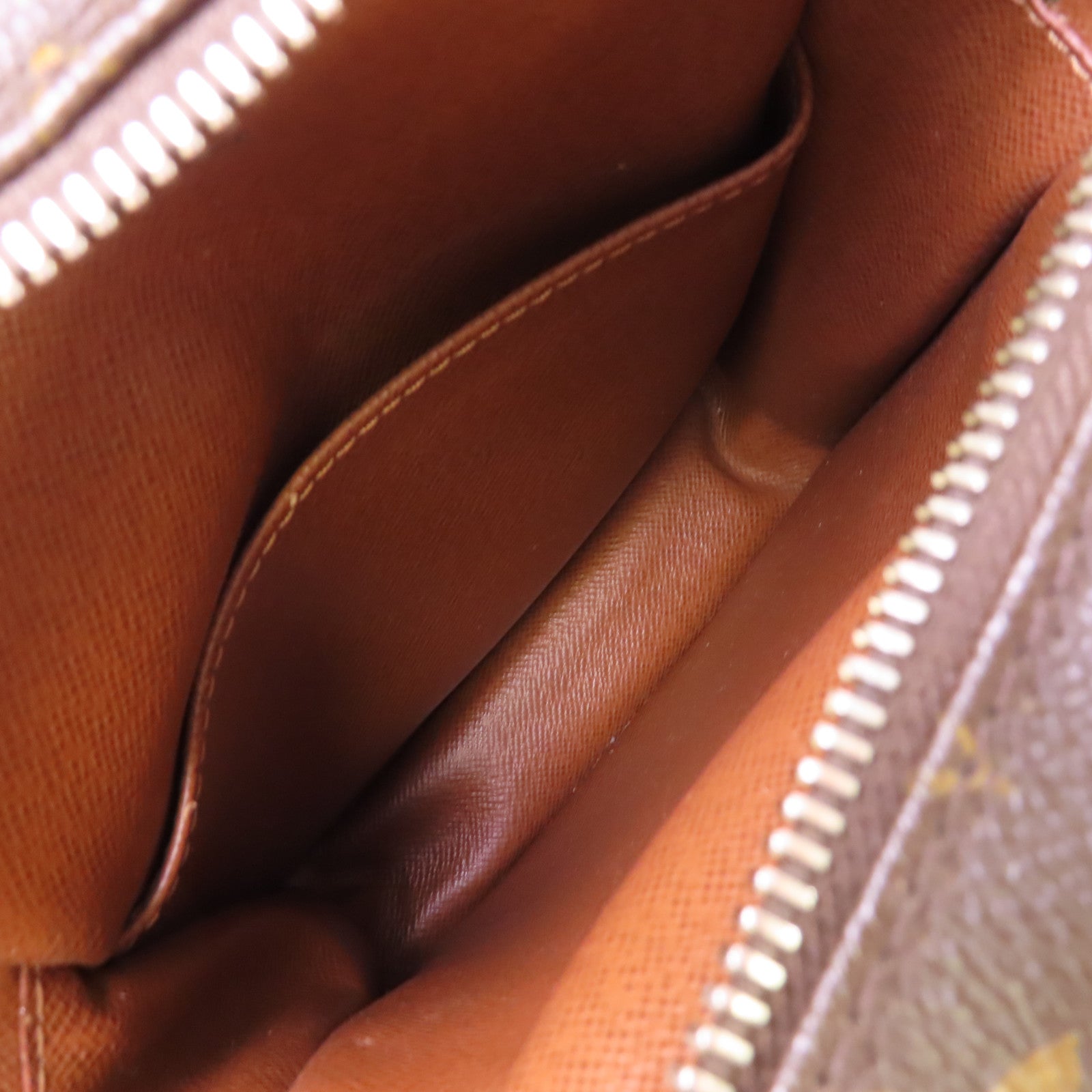 LOUIS VUITTON Monogram Amazon Shoulder Bag金扣肩背袋啡色