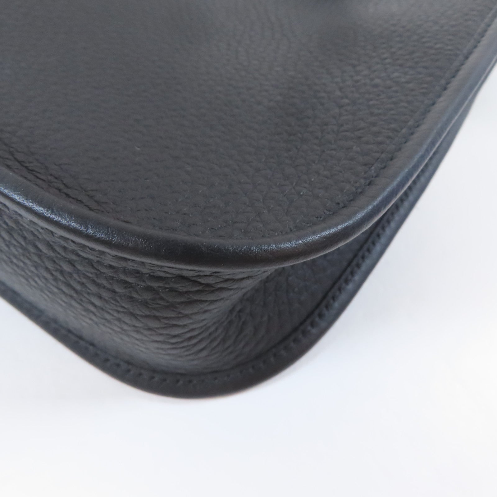 HERMES Clemence皮革Evelyne TPM金扣肩背袋Noir/黑色
