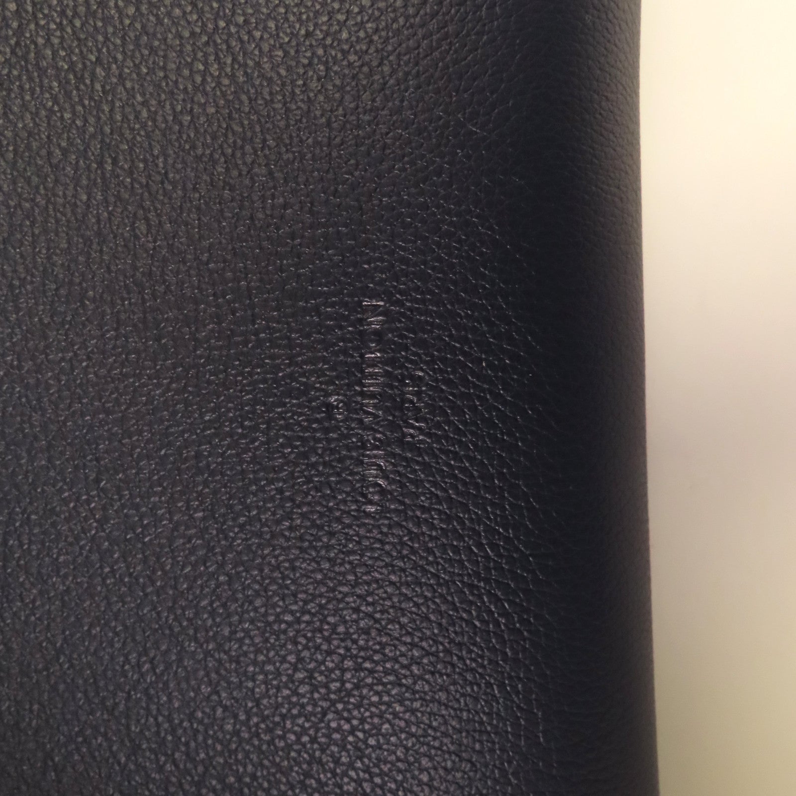 LOUIS VUITTON 【激減優惠】牛皮皮革Lockme銀扣手挽肩背兩用袋手挽肩背兩用袋/紅色