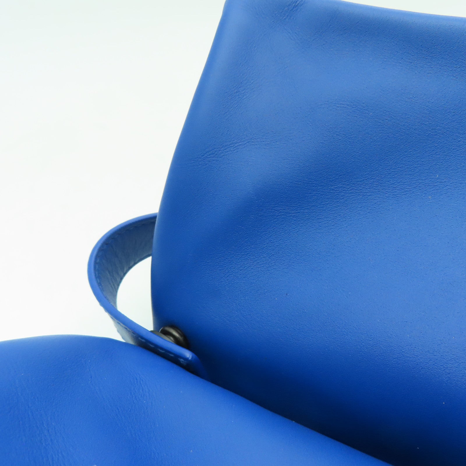 BOTTEGA VENETA 織紋皮革Shoulder Bag黑扣肩背袋藍色
